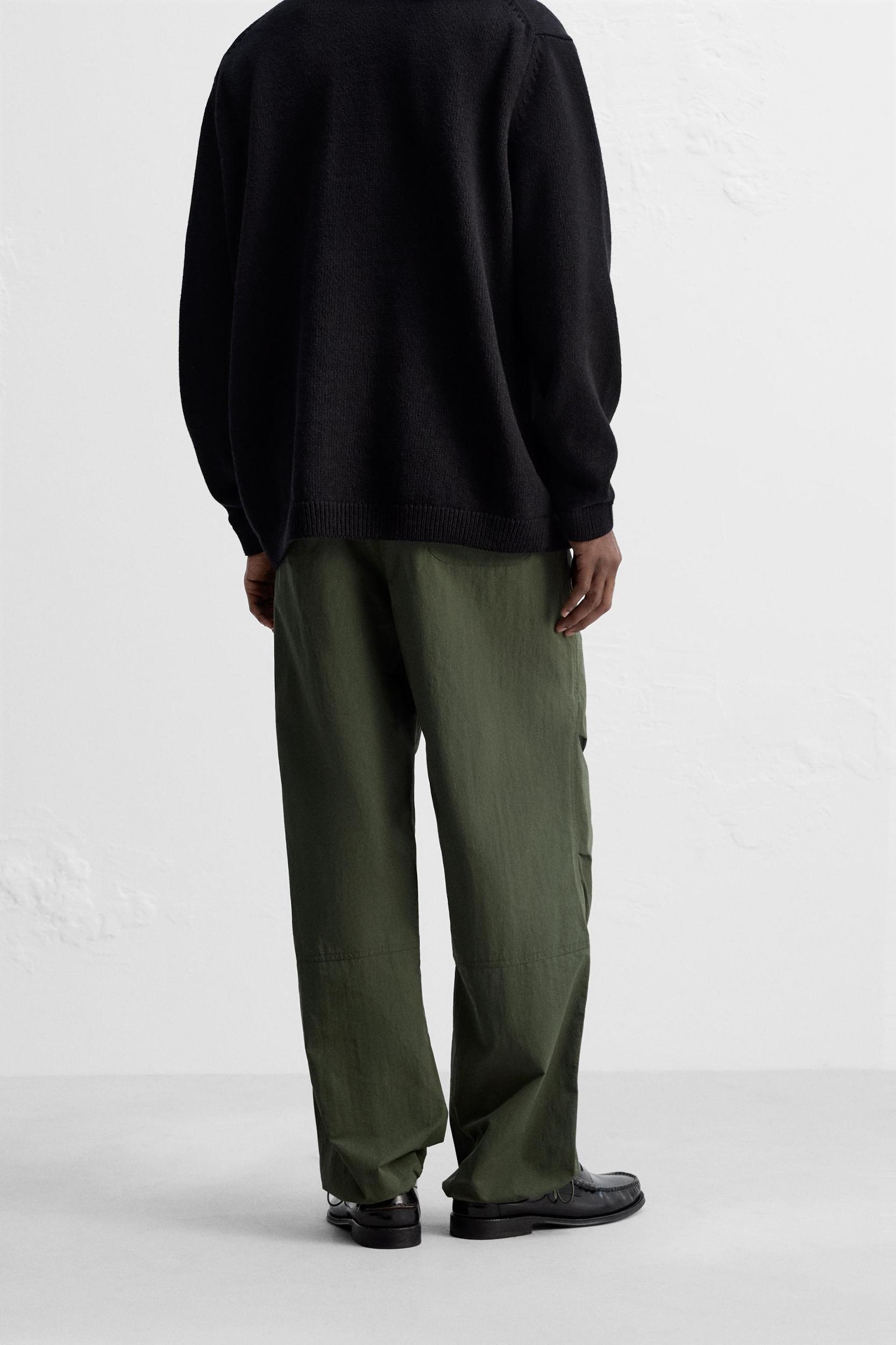 TECHNICAL PARACHUTE PANTS Product Image