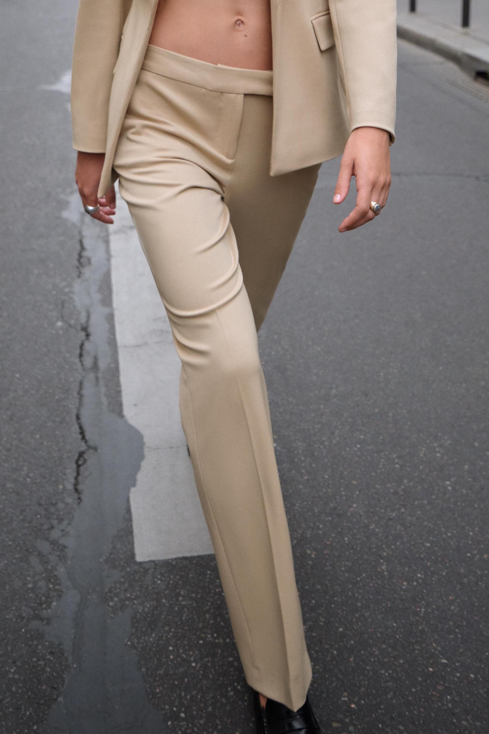 ONE-BUTTON TAILORED BLAZER Product Image