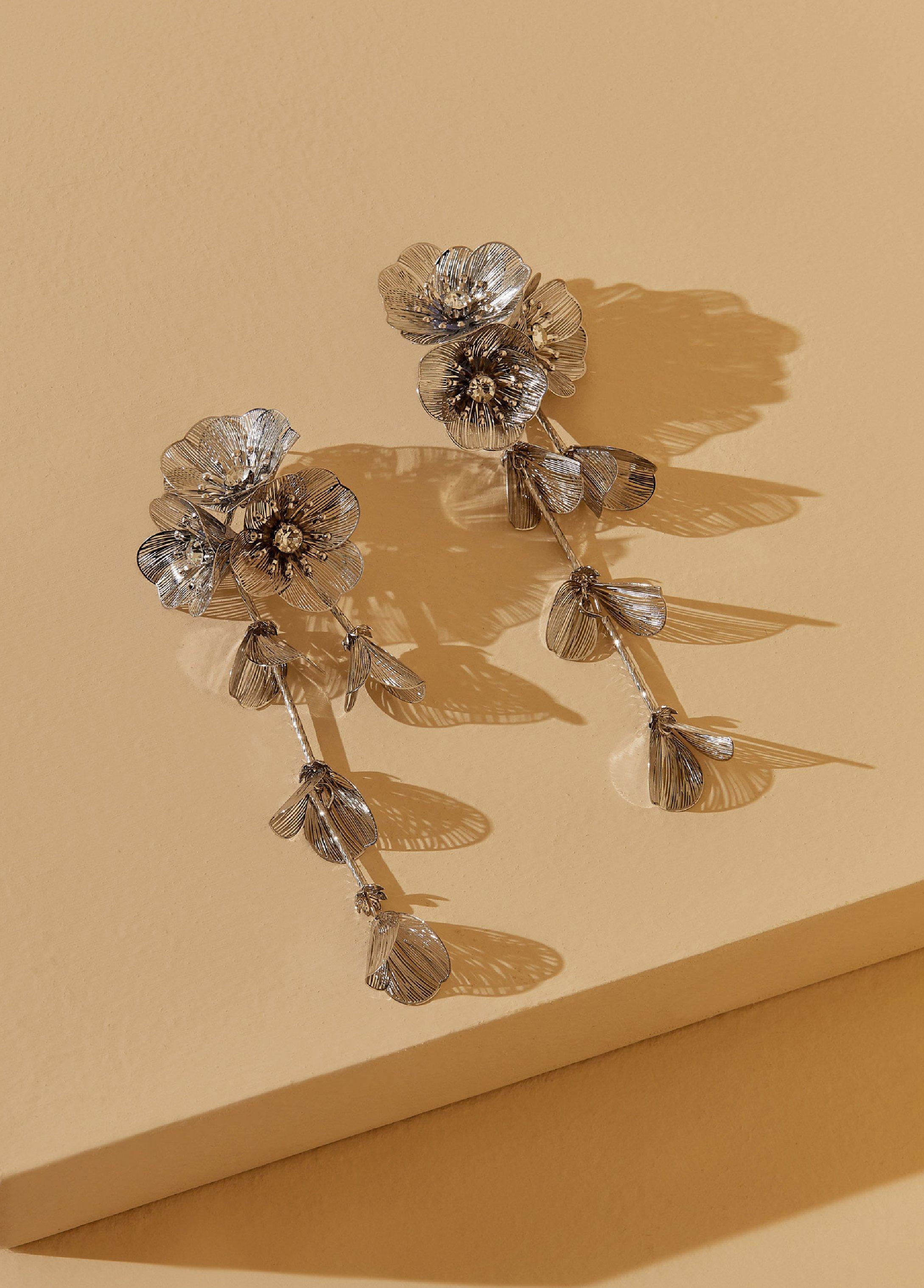 Silver Tone Flower Dangle Earrings Product Image