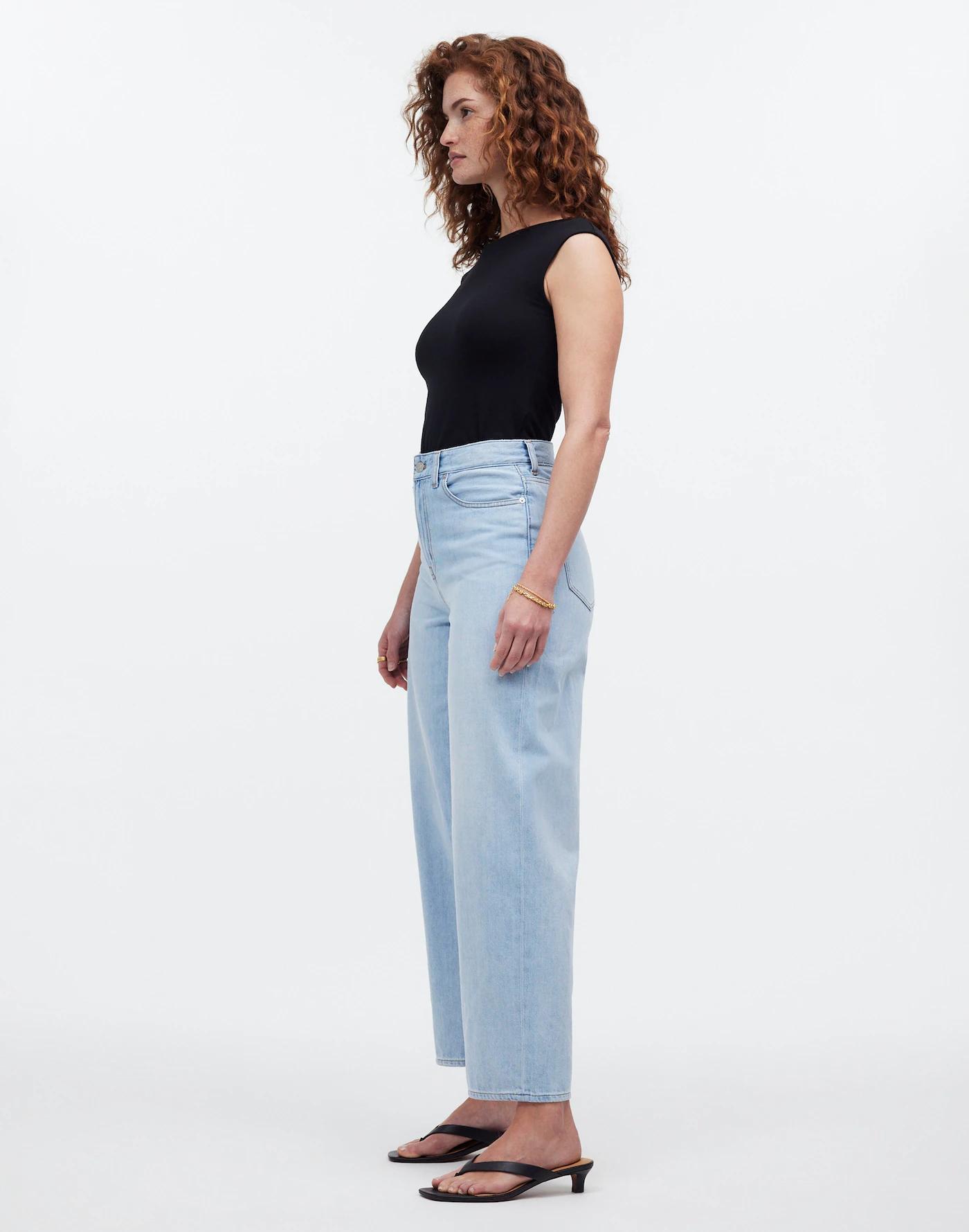 The Petite Curvy Perfect Vintage Wide-Leg Crop Jean Product Image