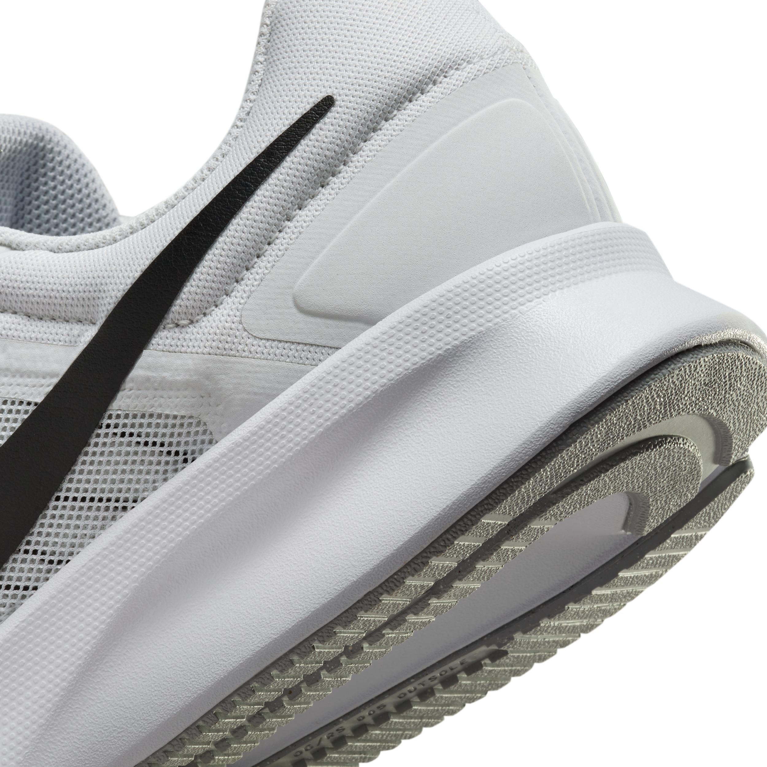 Nike Men's Run Swift 3 Road Running Shoes (Extra Wide) Product Image