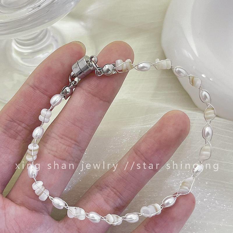 Faux Pearl Beaded Bracelet Product Image