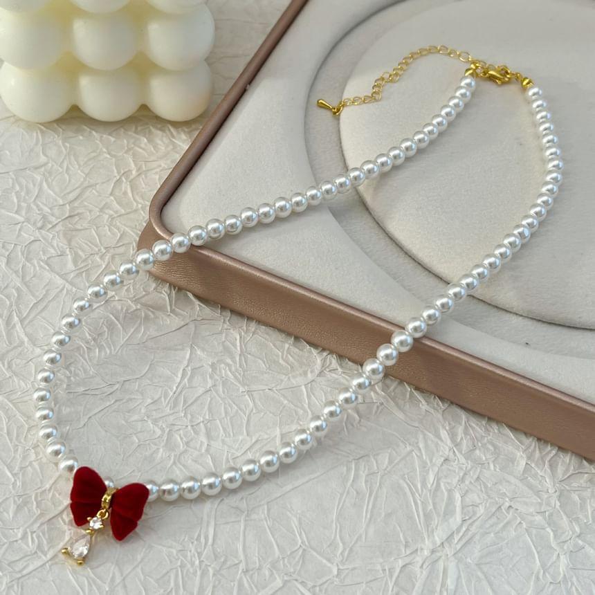 Bow Flocking Rhinestone Pendant Faux Pearl Choker Product Image