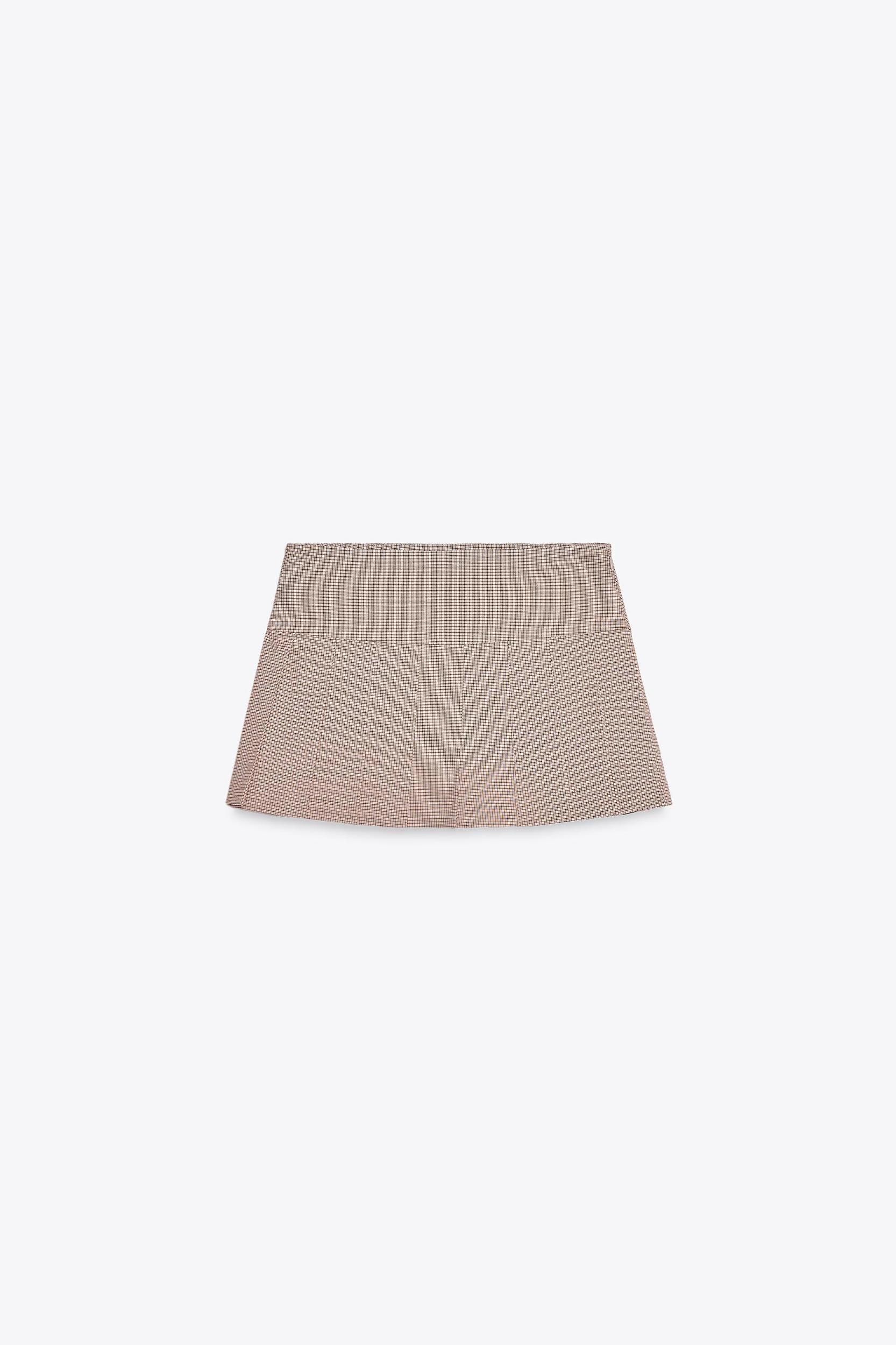 PLEATED SKORT Product Image
