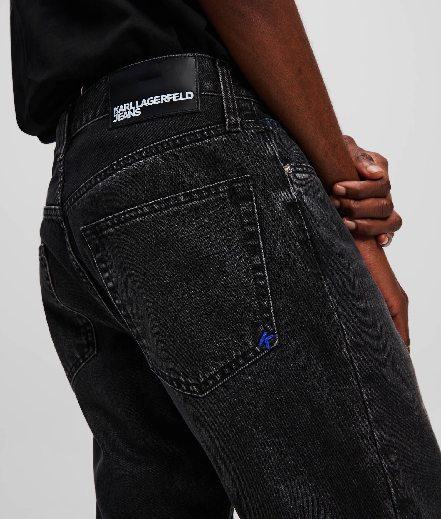 TAPERED JEANS Product Image