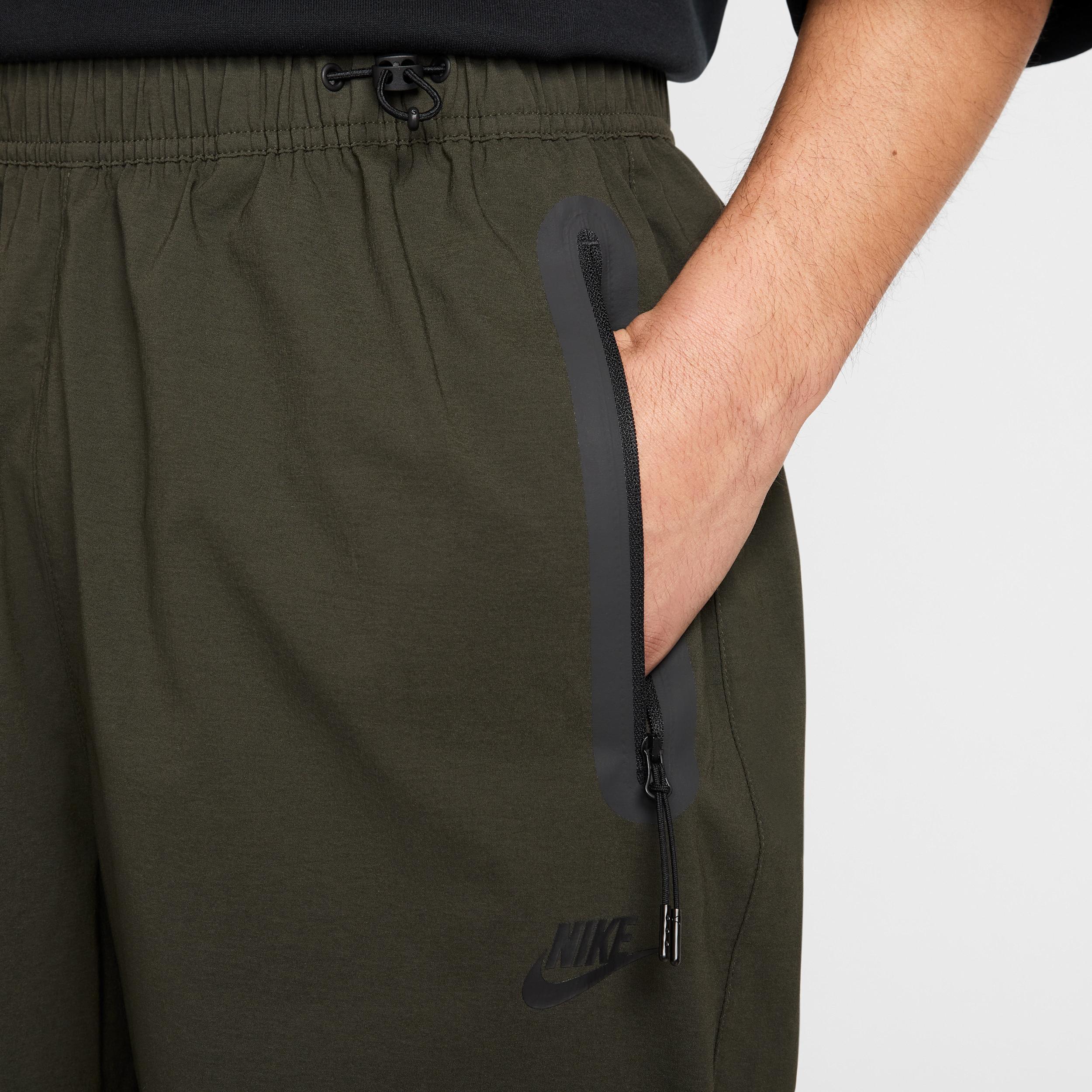 Nike Mens Tech Woven Oversized Pants | HM7158-356 Product Image