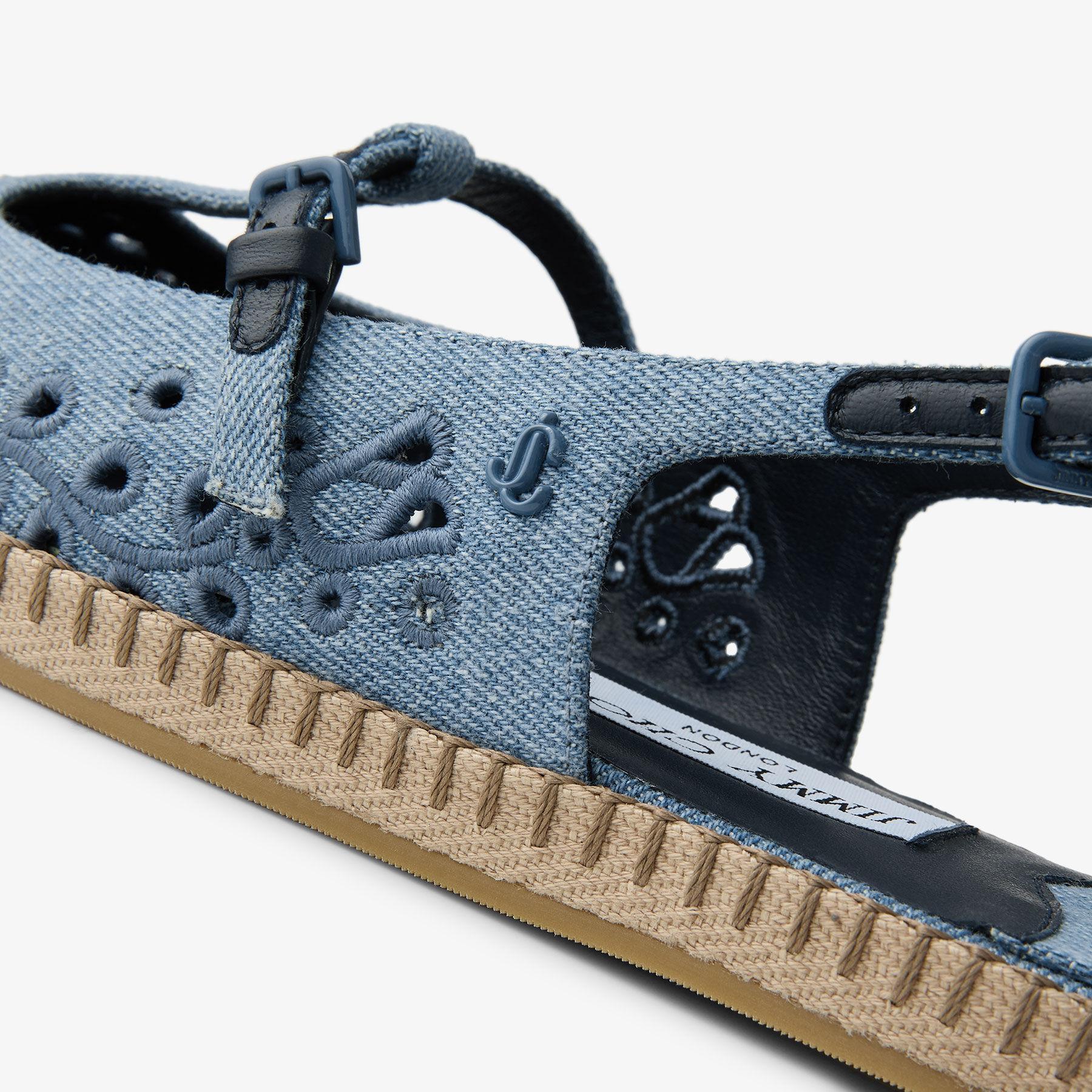 Amiee Flat Product Image