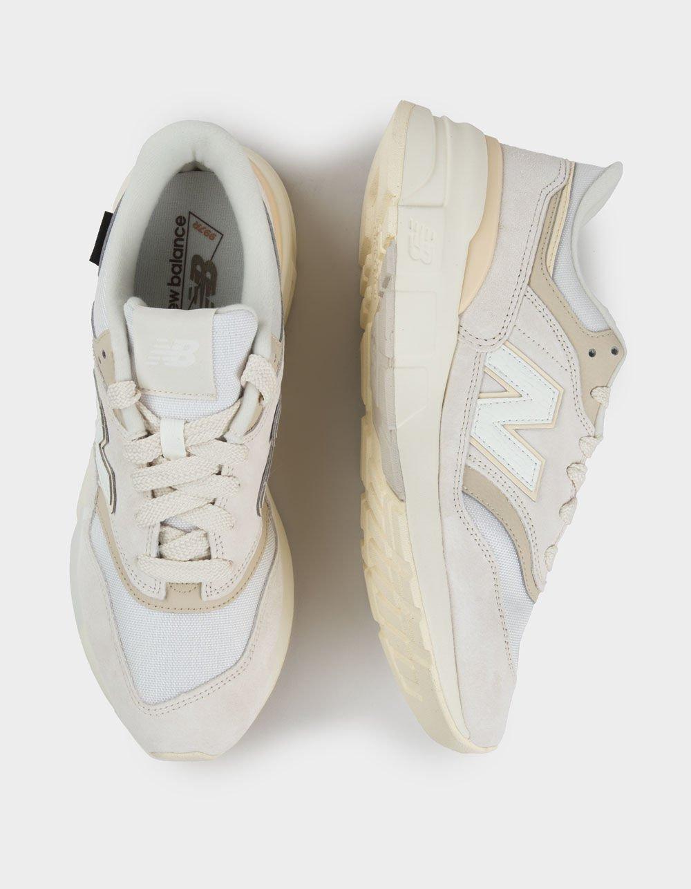 NEW BALANCE 997R Shoes - BROWN Product Image