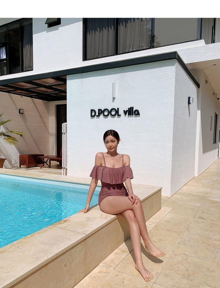 Ruffle Plain Swimsuit Product Image