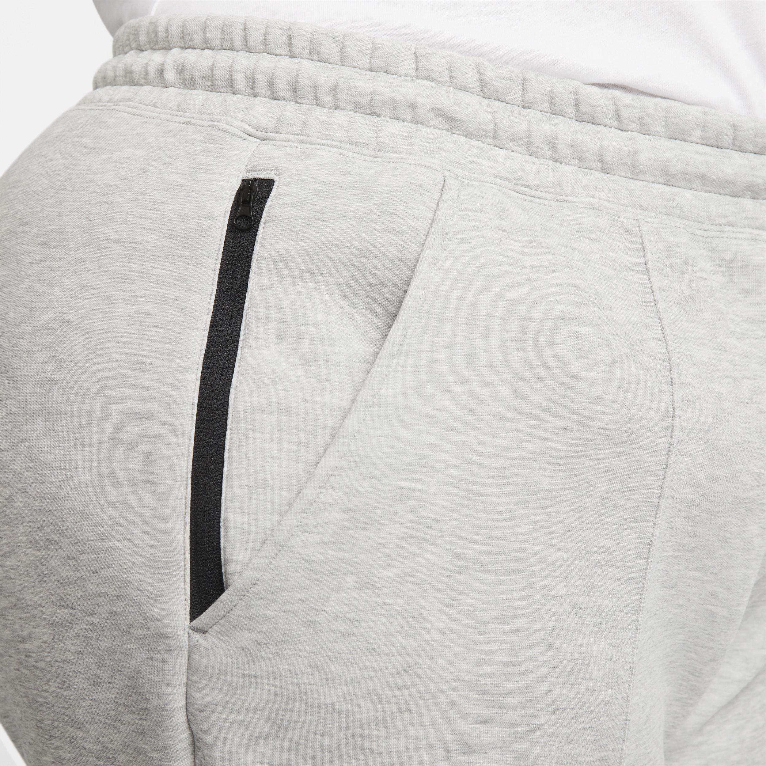 Women's Nike Sportswear Tech Fleece Mid-Rise Jogger Pants (Plus Size) Product Image