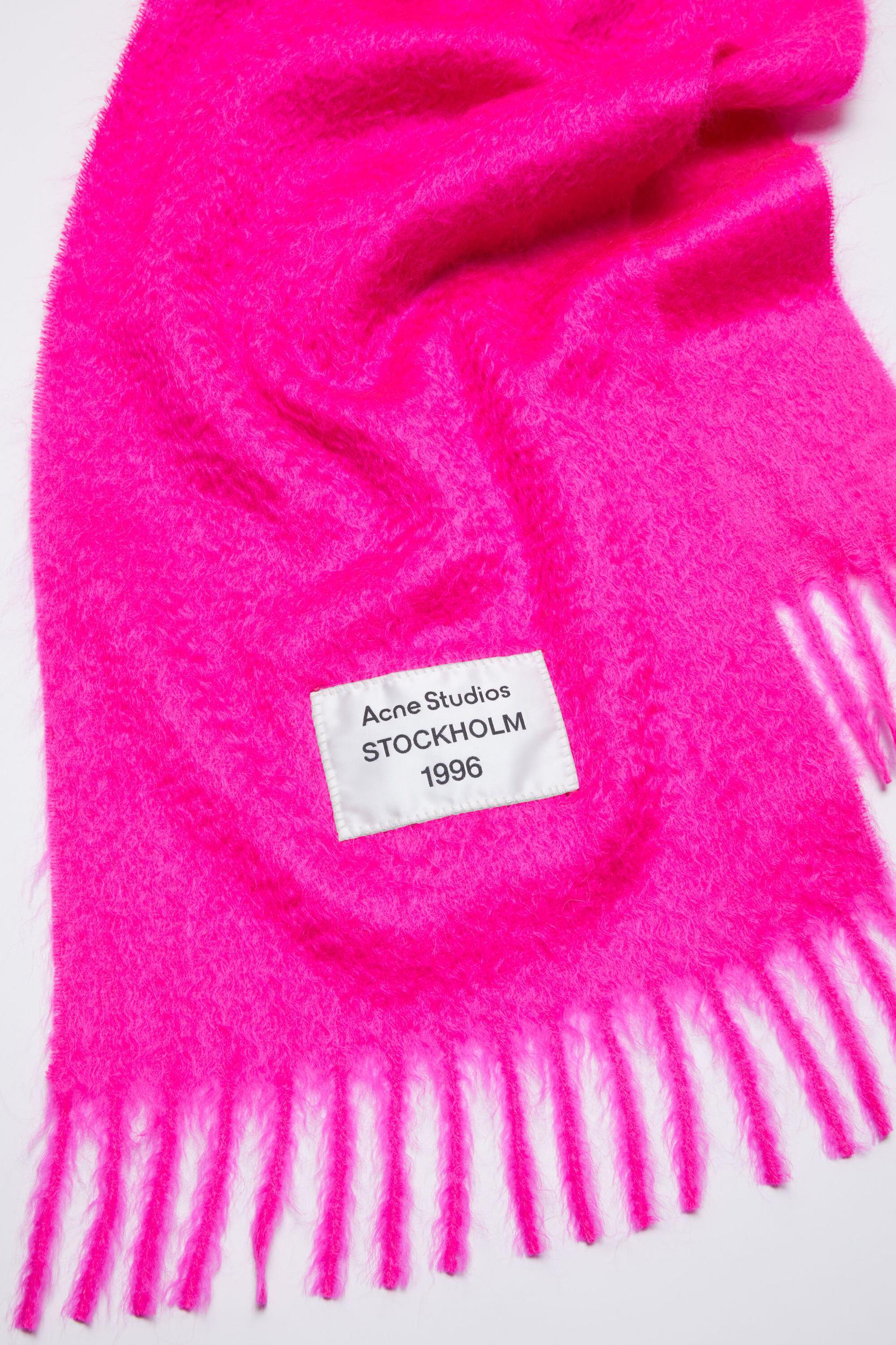 Fringe alpaca scarf Product Image