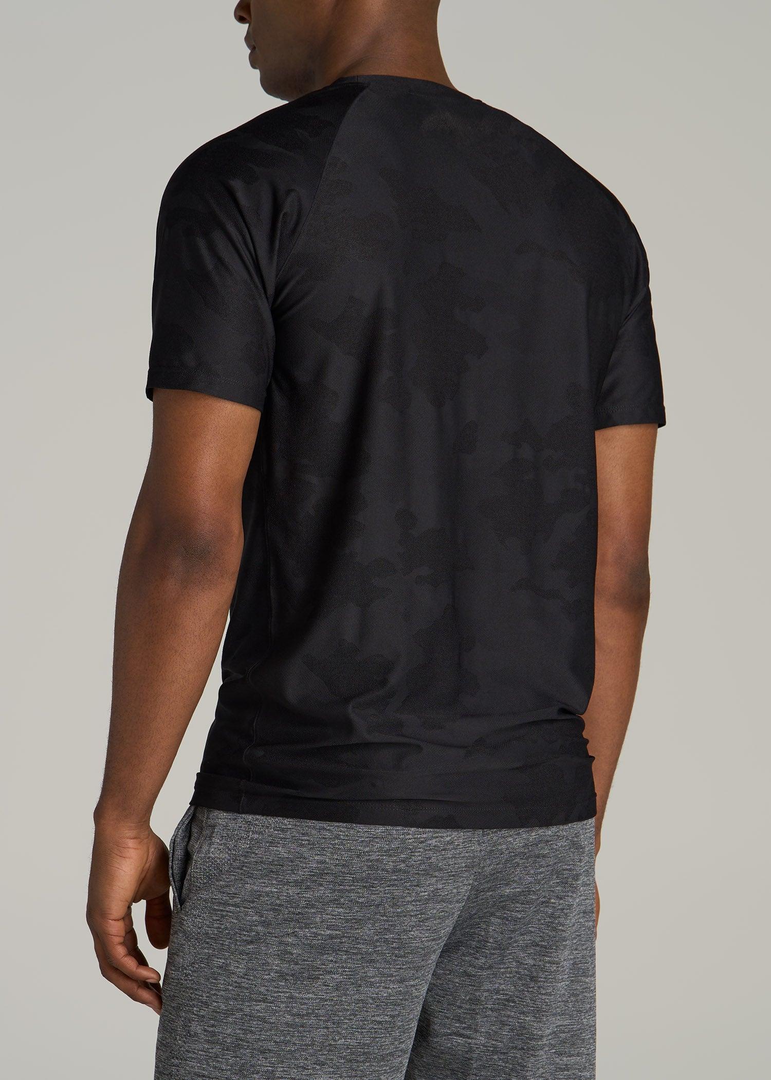 Jacquard Training T-Shirt for Tall Men in Black Product Image