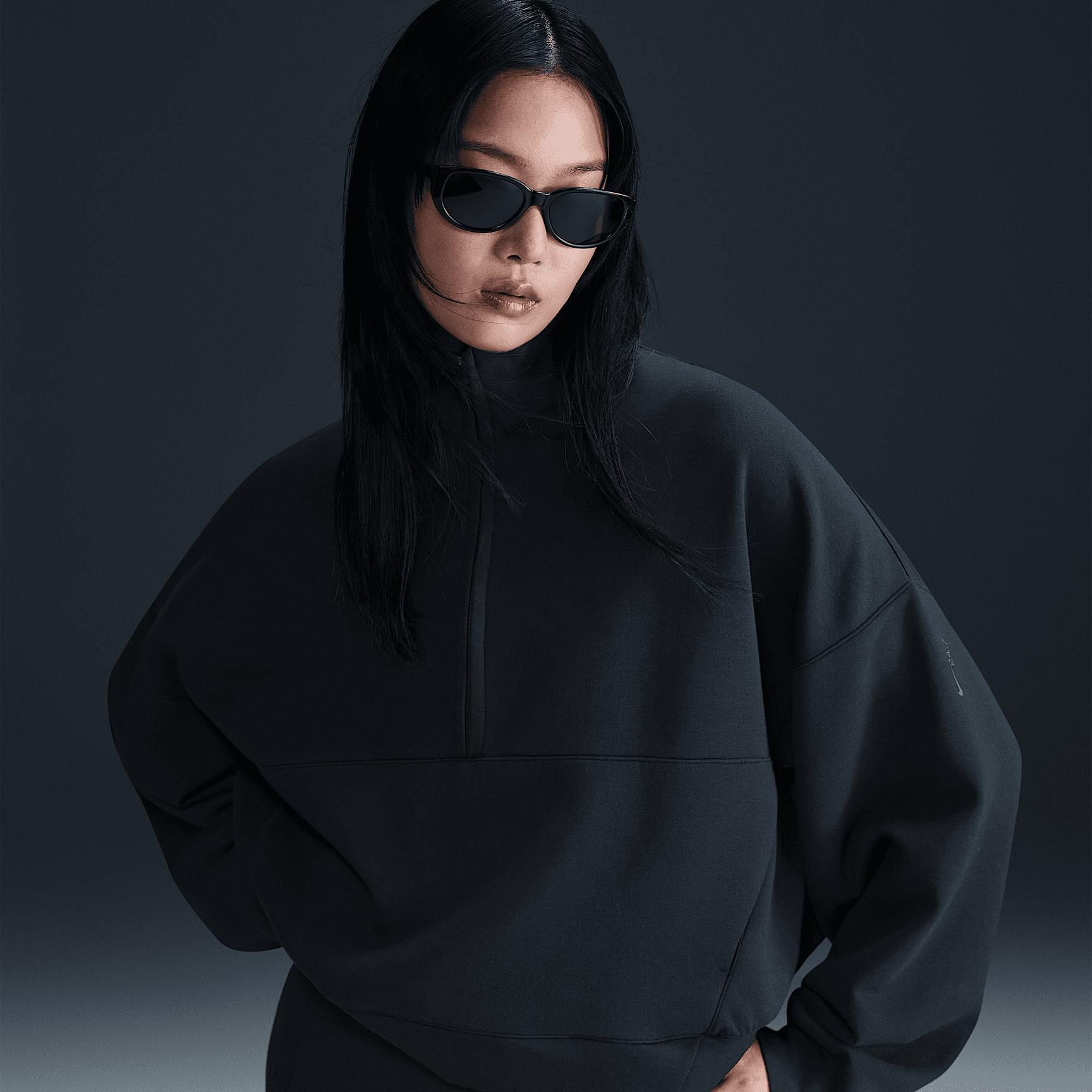 Nike Womens 24.7 ImpossiblySoft Dri-FIT Oversized 1/2-Zip Top | HQ8188-010 Product Image