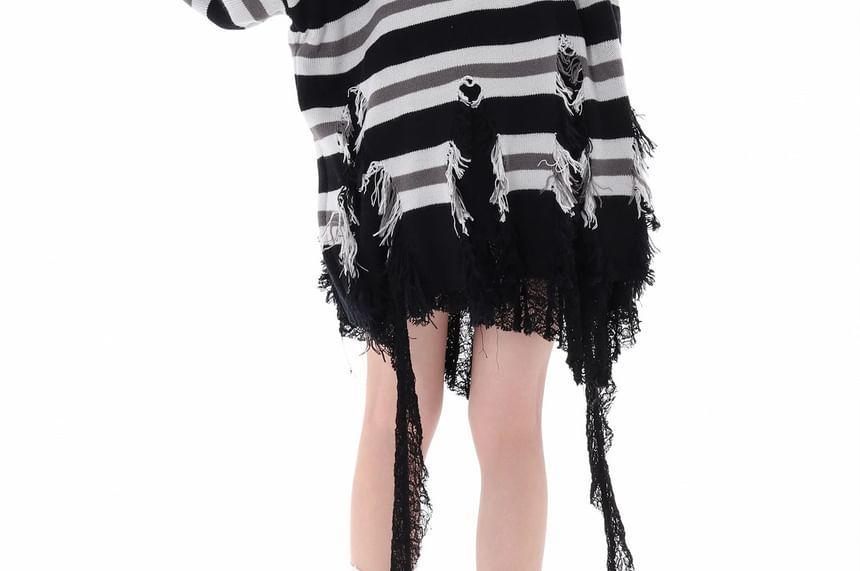 Long Sleeve Star Applique Striped Distressed Loose-Fit Sweater Product Image