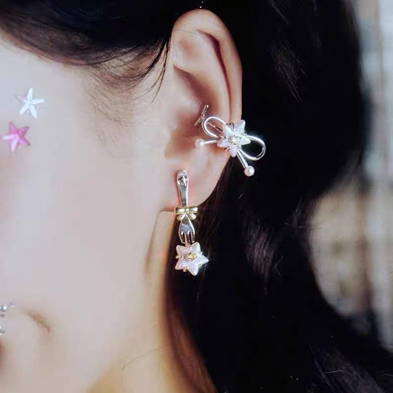 Rhinestone Star Fork Asymmetrical Stud Earring Product Image