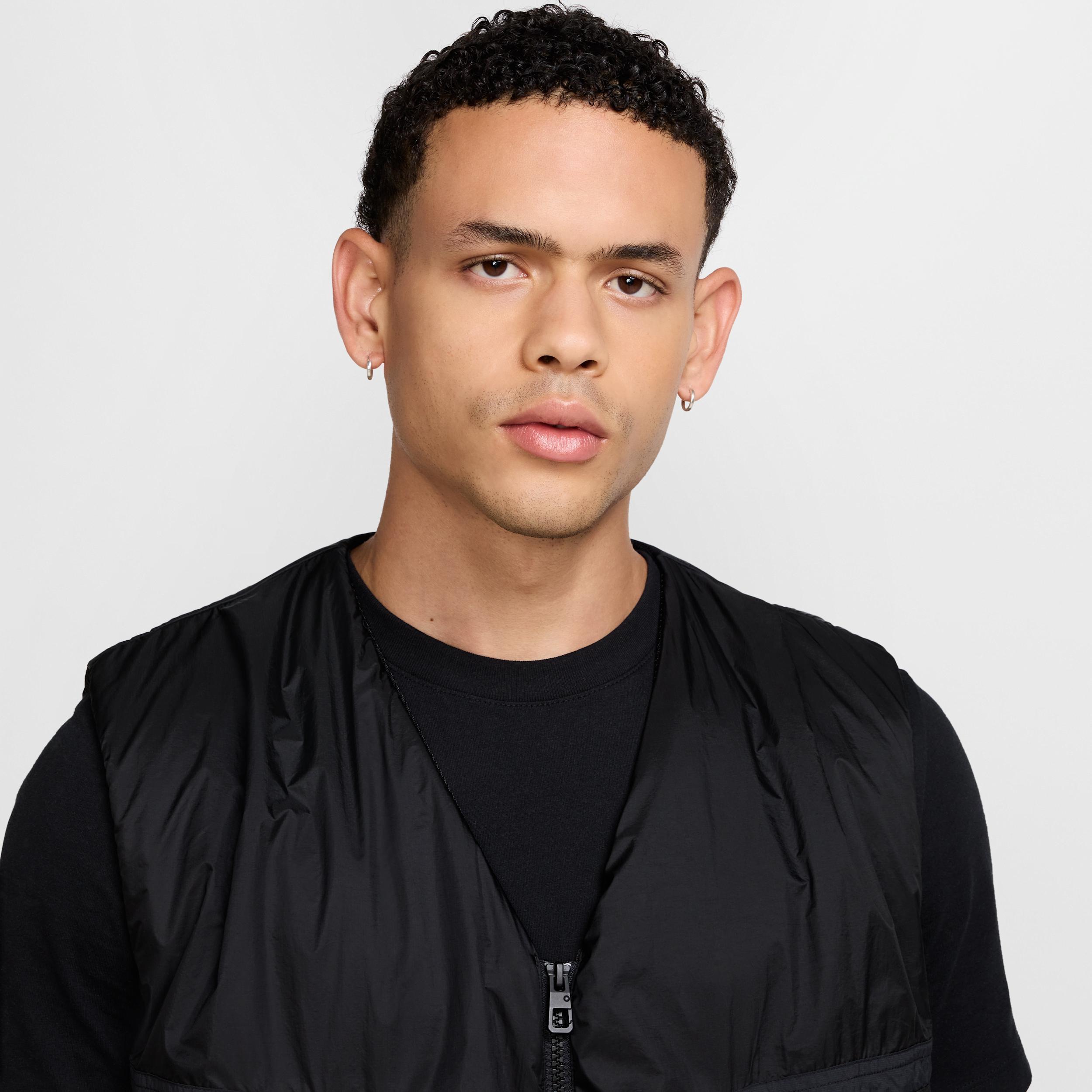 Nike Men's Tech Woven Vest Product Image