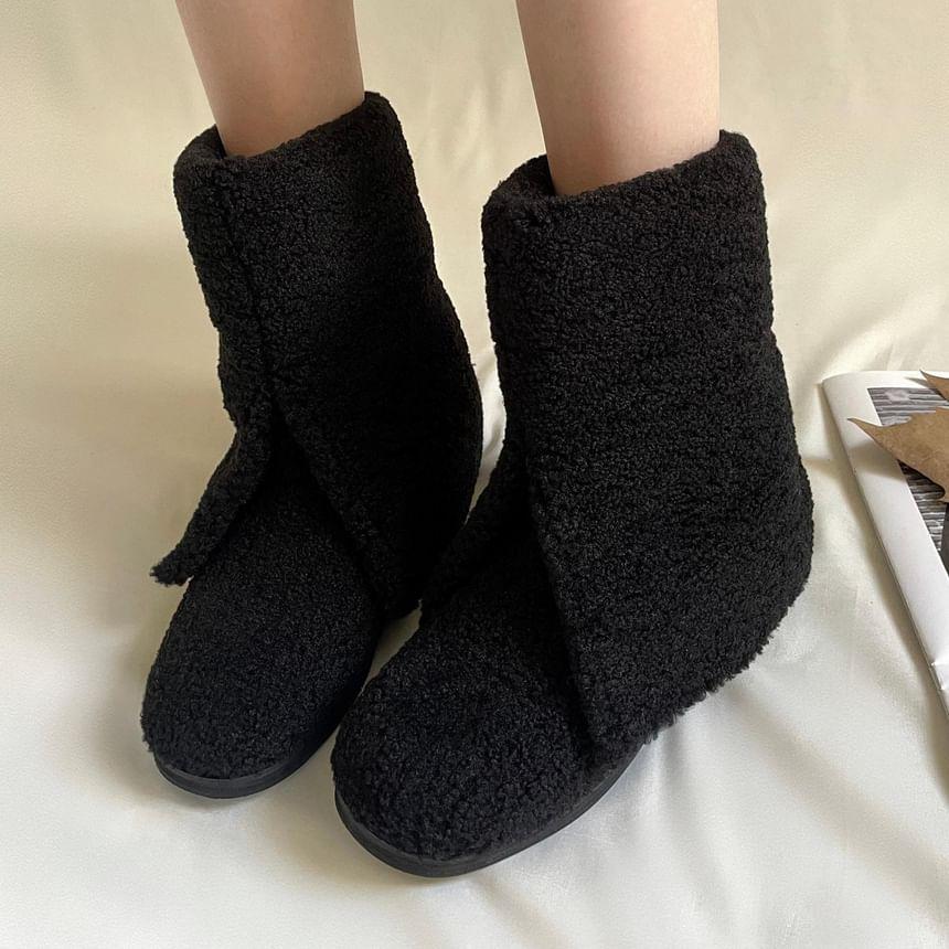 Low Heel Plain Fleece Short Boots Product Image