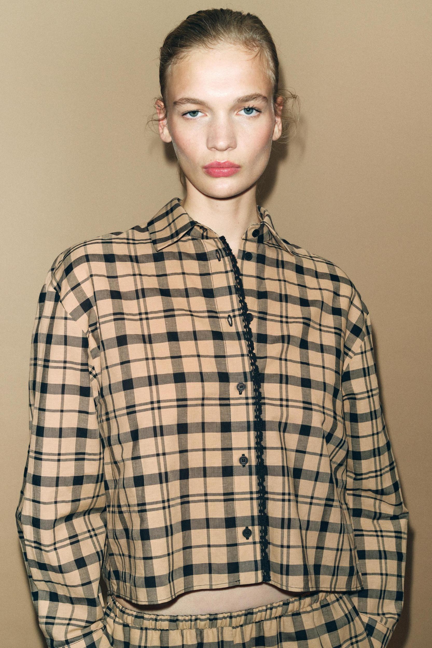 CHECKED CROPPED PAJAMA SHIRT Product Image