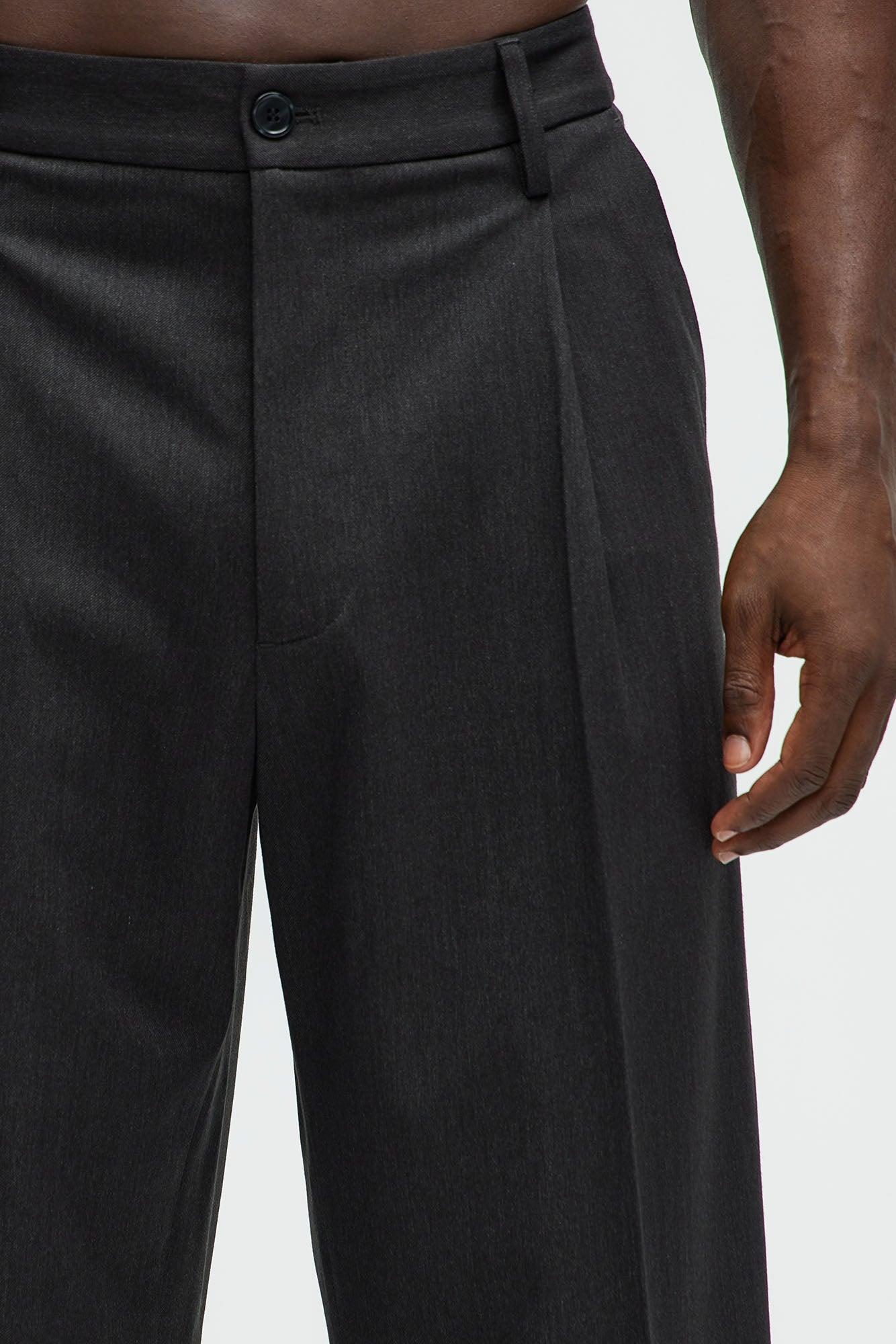 Liam Relaxed Tapered Trousers - Black Product Image