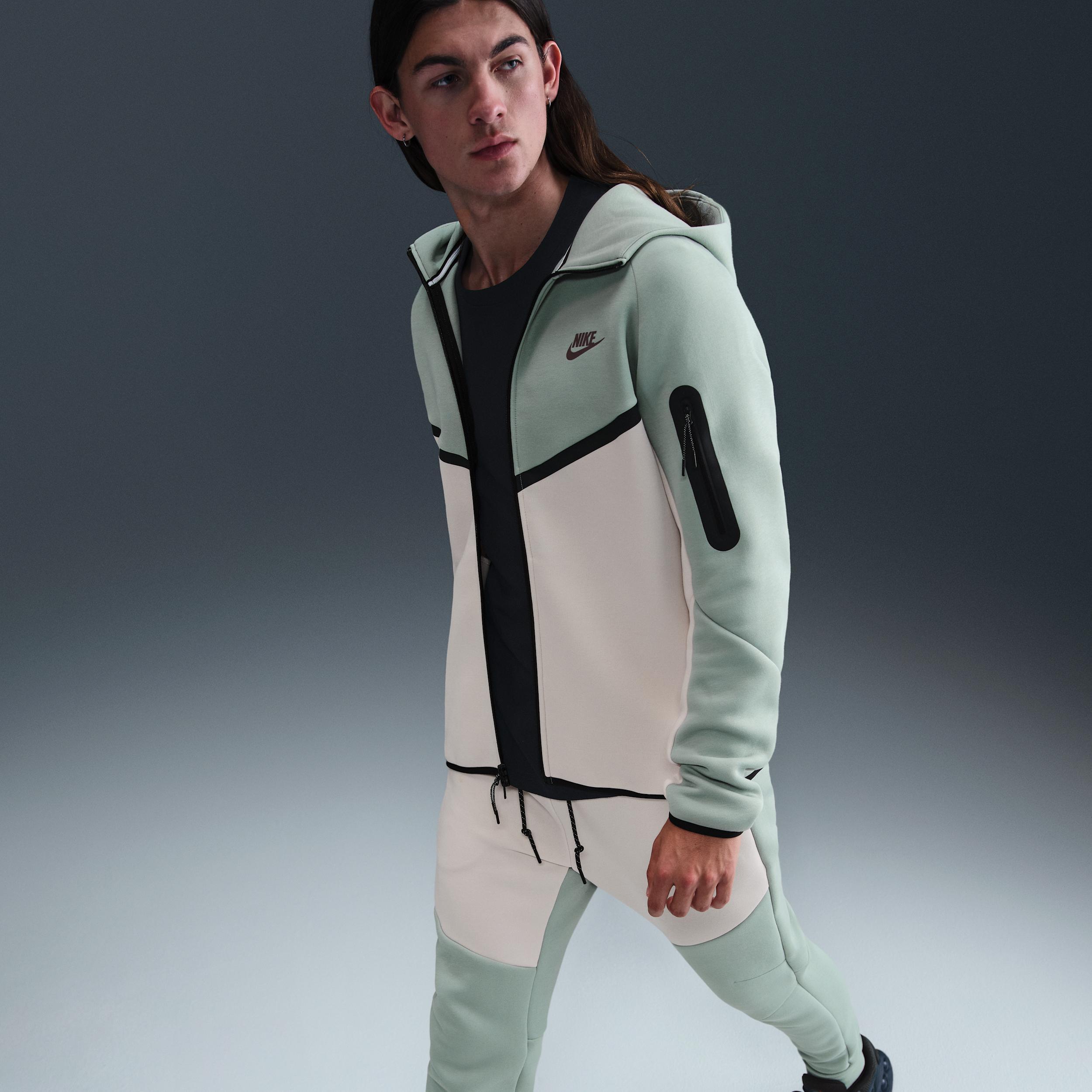 Nike Men's Tech Fleece Windrunner Full-Zip Jacket Product Image