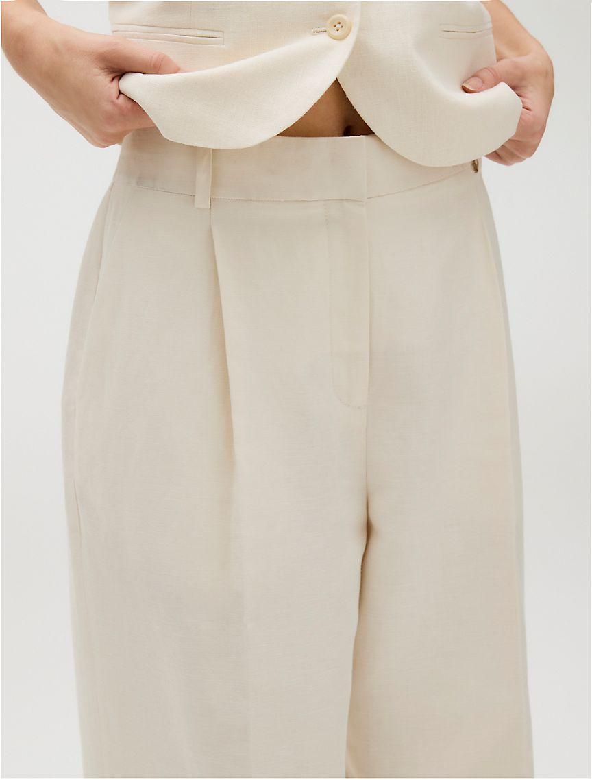 Linen Blend Pleated Pants Product Image
