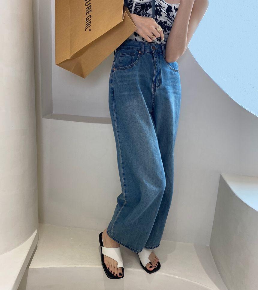 Toe Loop Square Toe Sandals Product Image