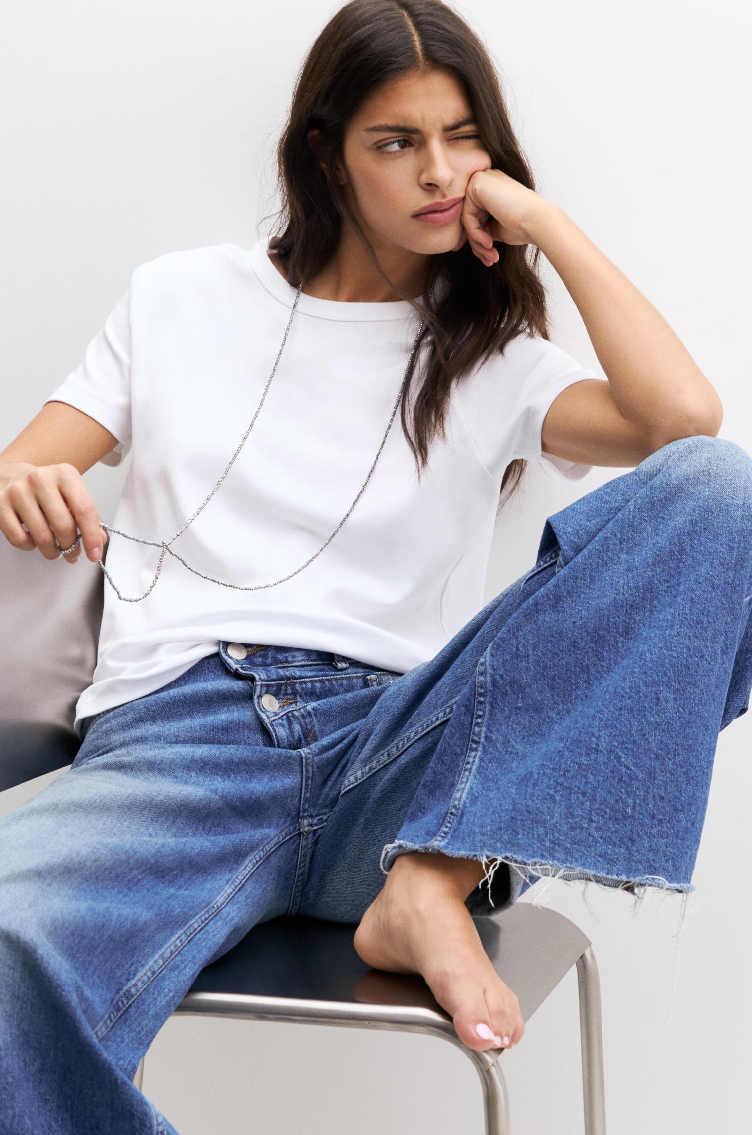 Basic short sleeve T-shirt Product Image