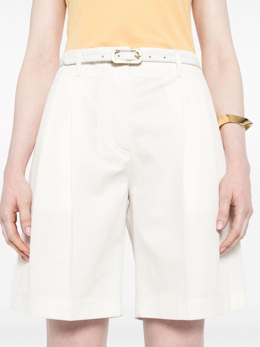 twill pleated shorts Product Image