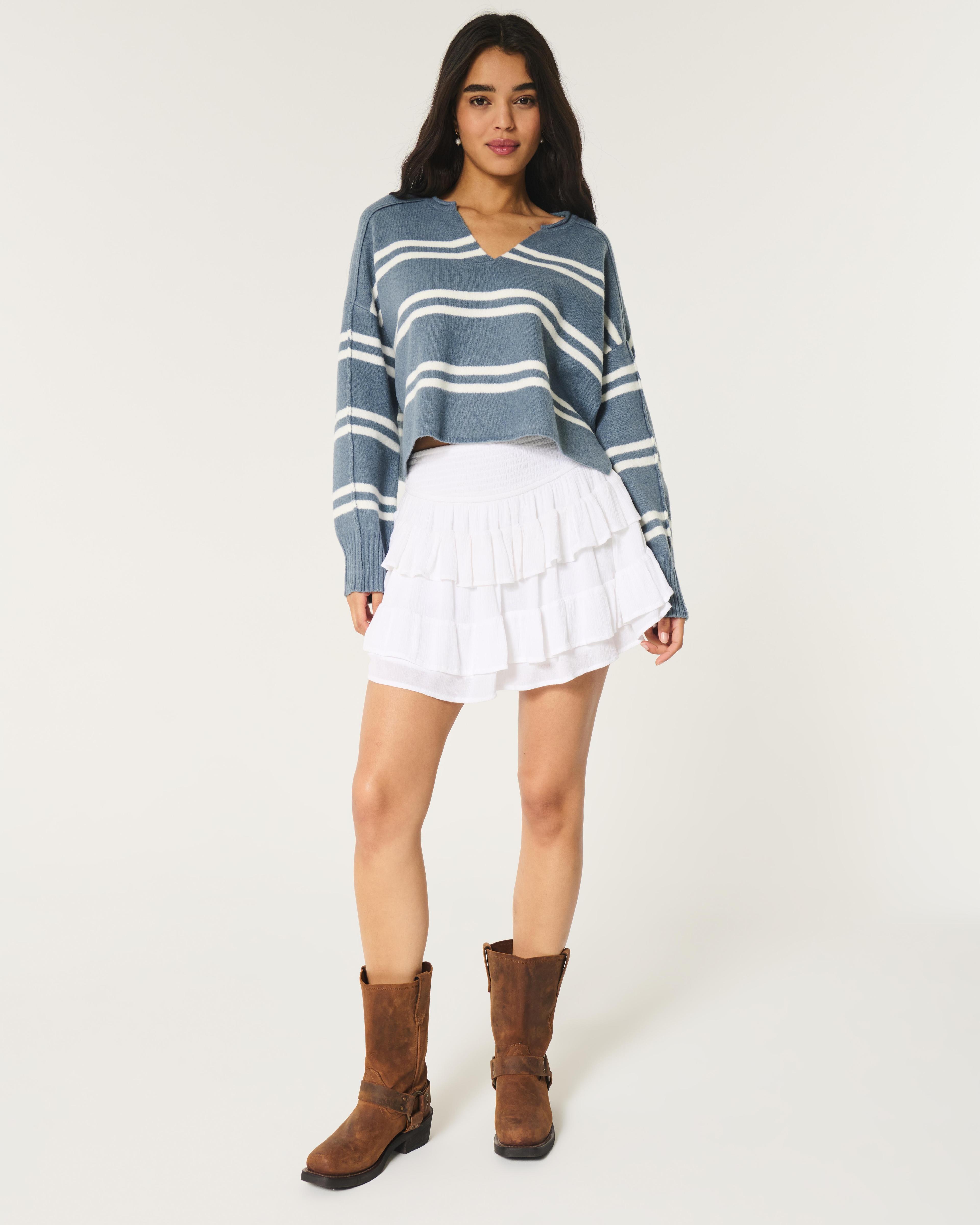 Hollister Comfy Cloud Boxy Notch-Neck Sweater Product Image