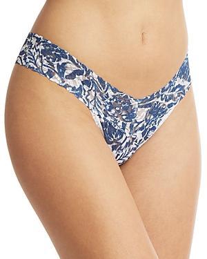 Signature Lace Low Rise Printed Thong Product Image