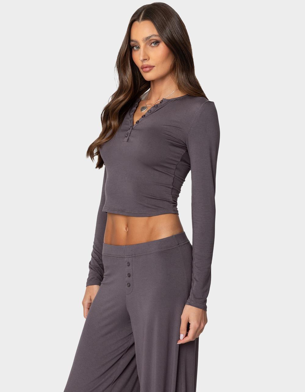 EDIKTED Kait Henley Top Product Image