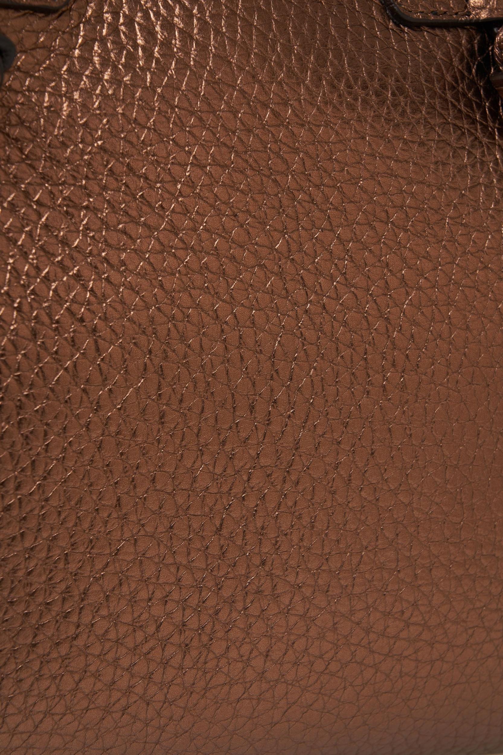 Grained leather hand bag Product Image