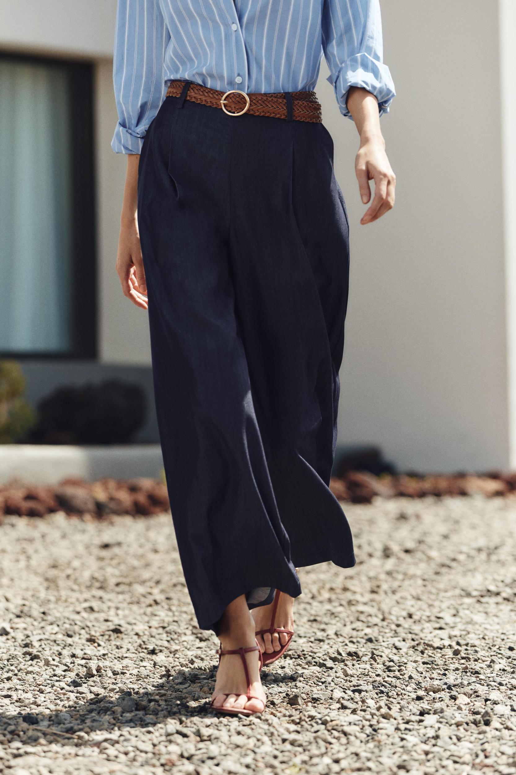 WIDE LEG BELTED PANTS Product Image