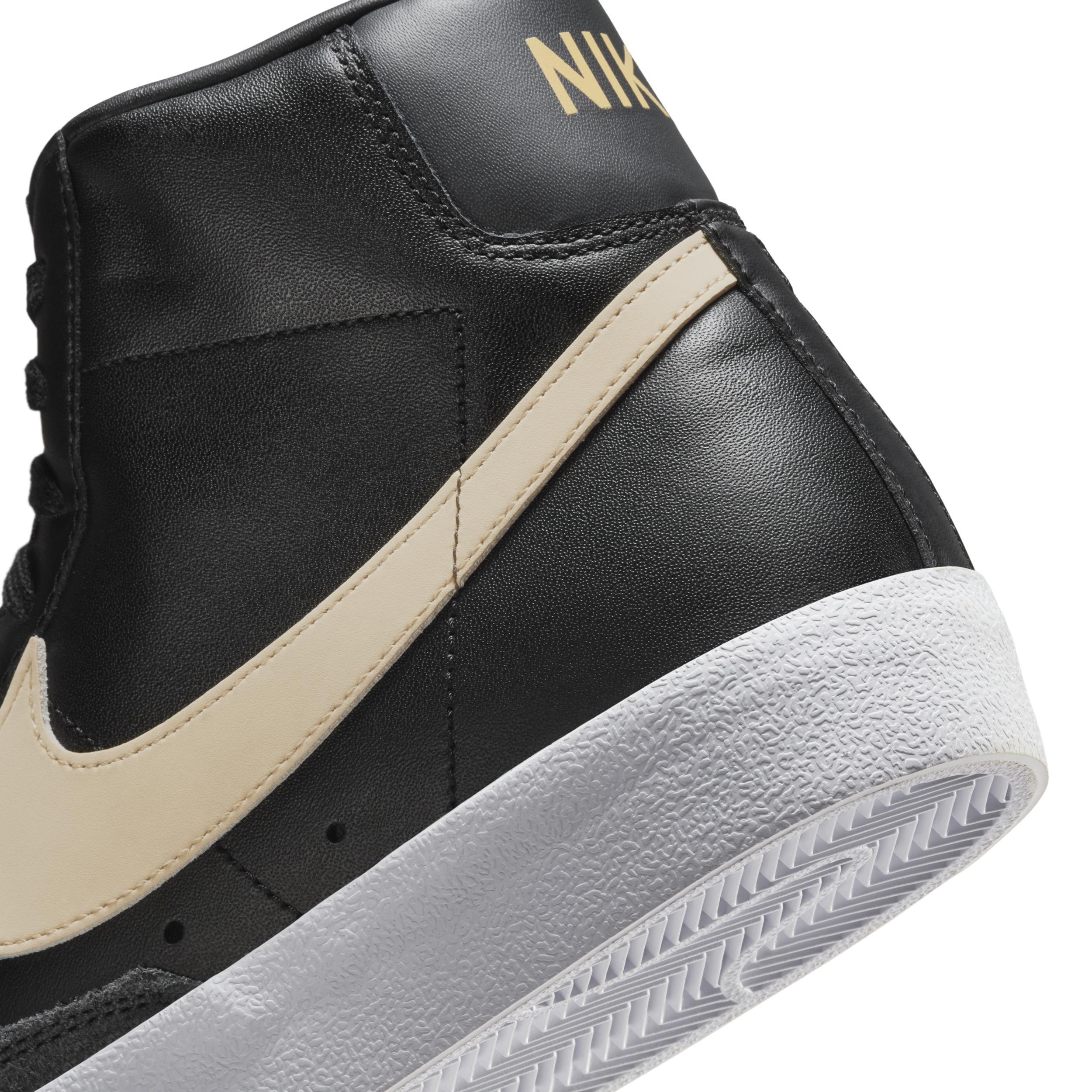 Nike Men's Blazer Mid '77 Vintage Shoes Product Image