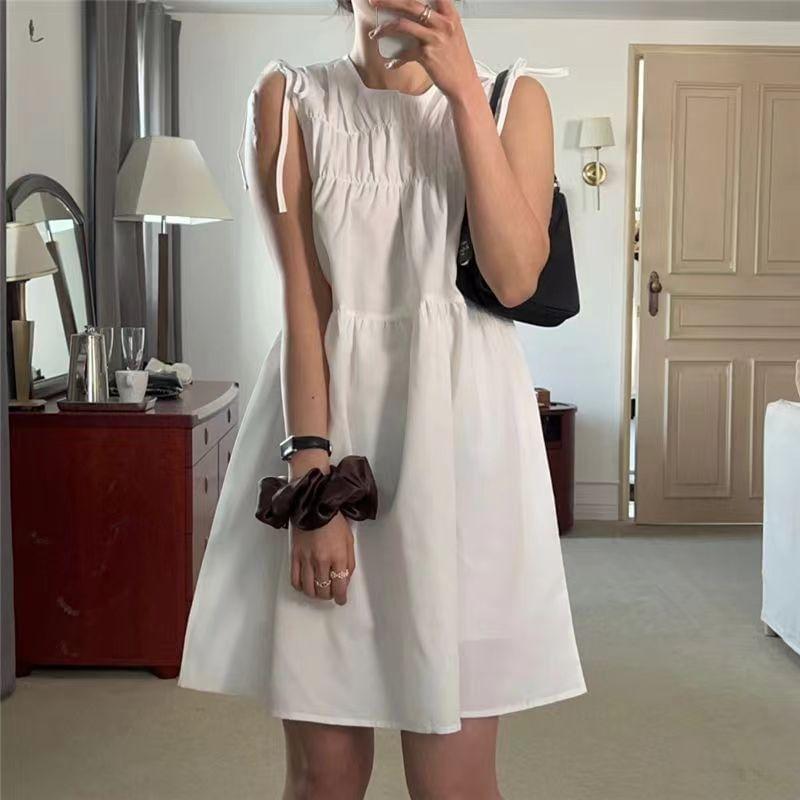 Sleeveless Crew Neck Plain Sundress Product Image