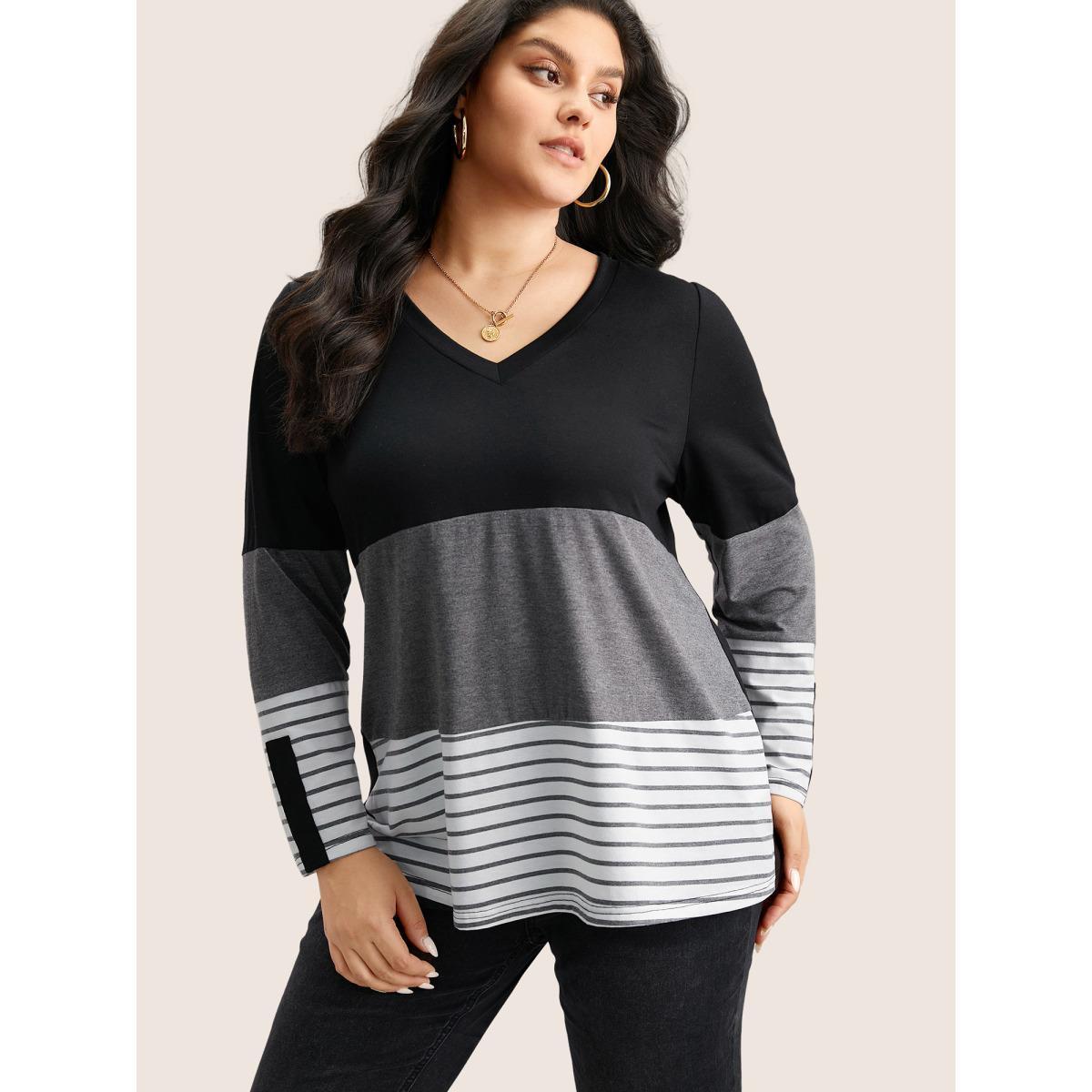 Plus Size Colorblock Contrast Striped V Neck T-shirt Black Women Leisure Contrast Striped V-neck Casual T-shirts BloomChic 18-20/2X Product Image