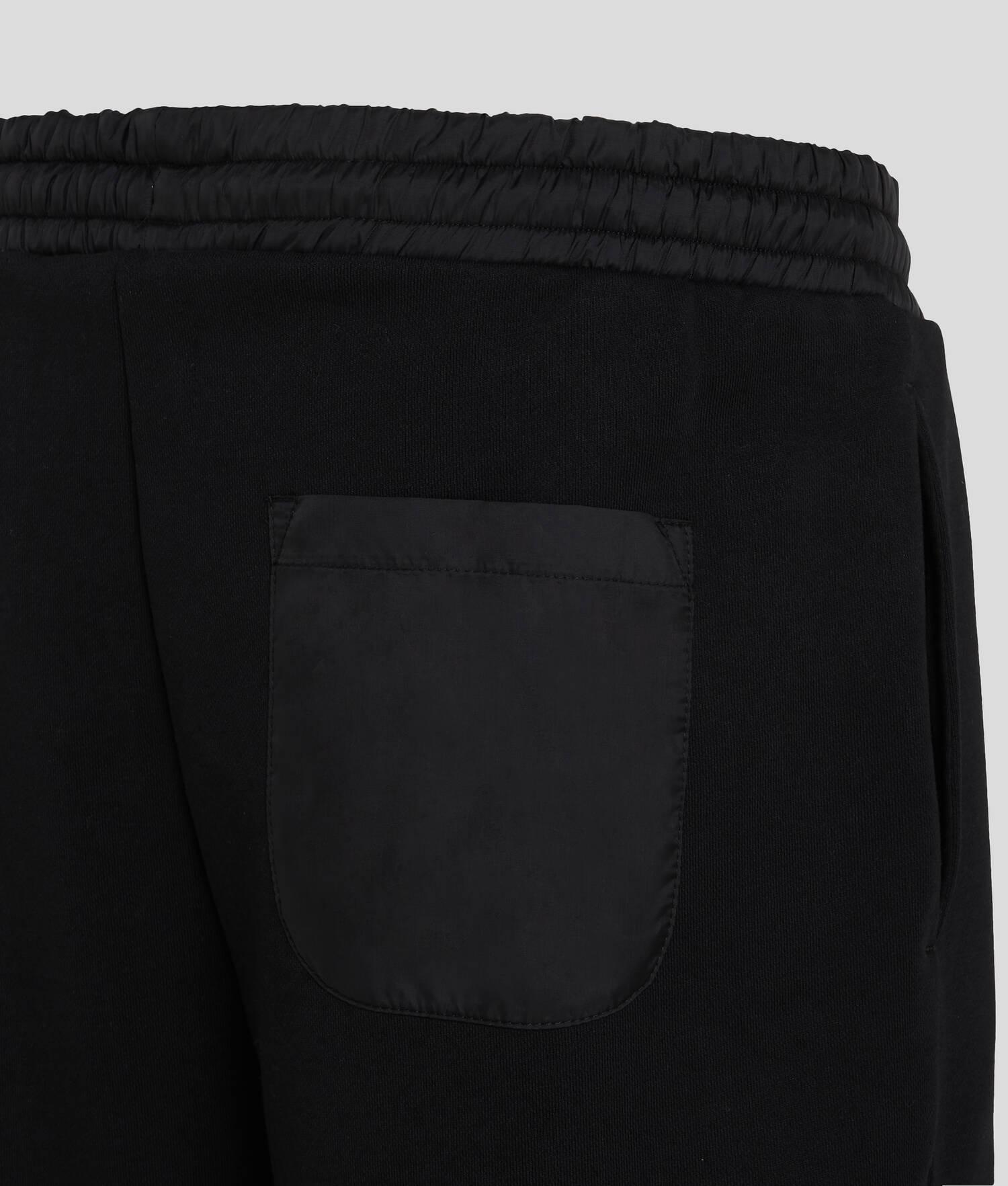 KLJ RELAXED SWEATPANTS Product Image