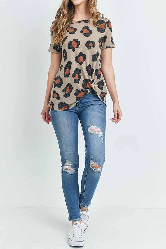 Leopard short sleeved tie knot Product Image
