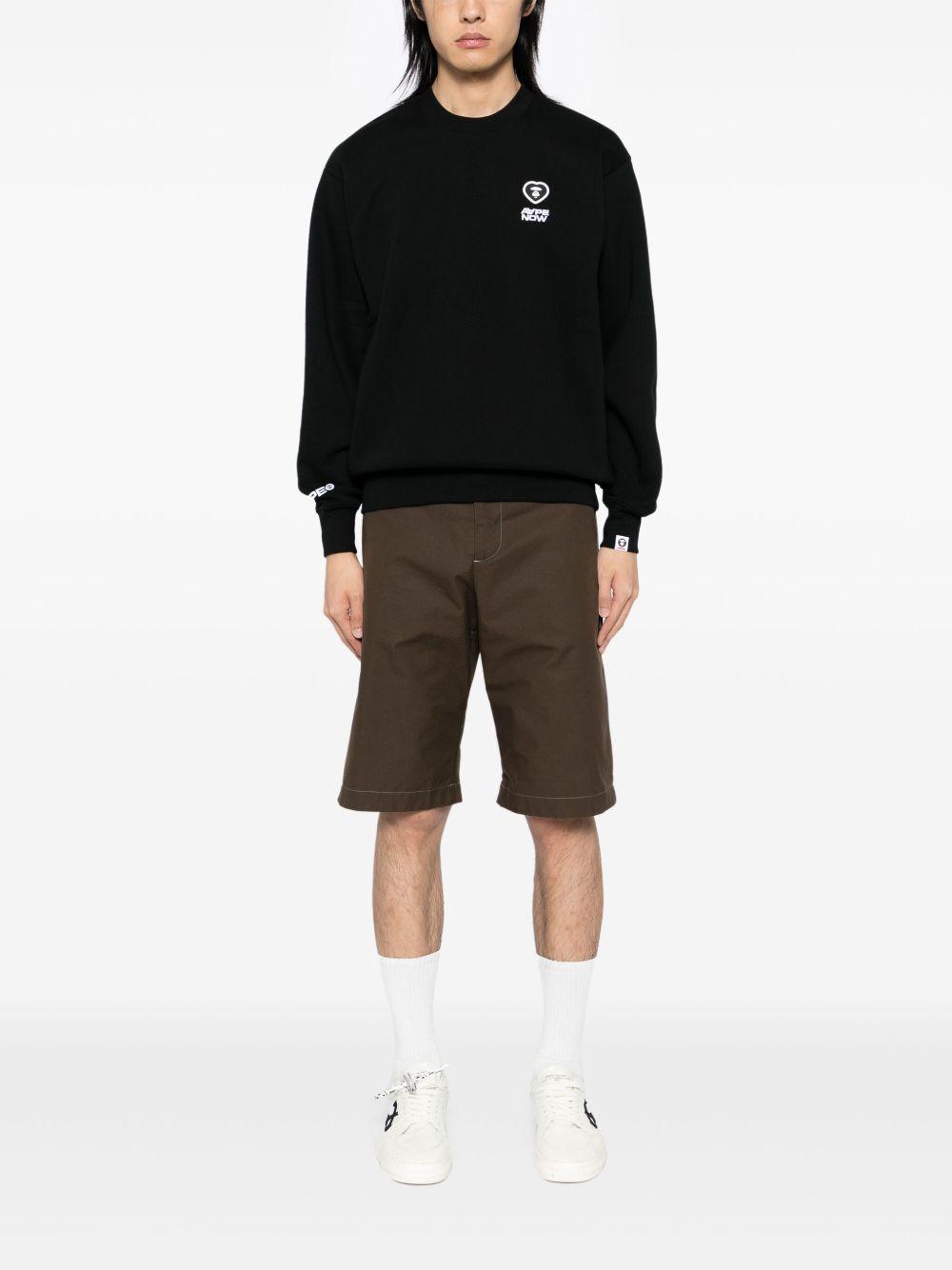 logo-patch crew-neck sweatshirt Product Image