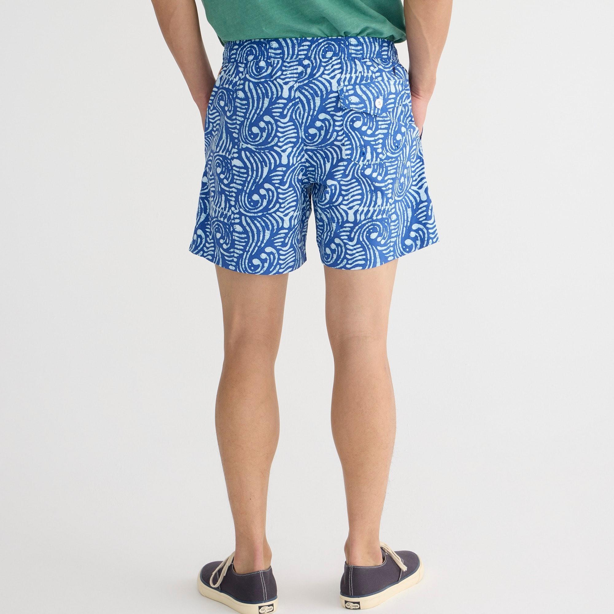 6&apos;&apos; stretch swim trunk in print with ECONYL® nylon Product Image