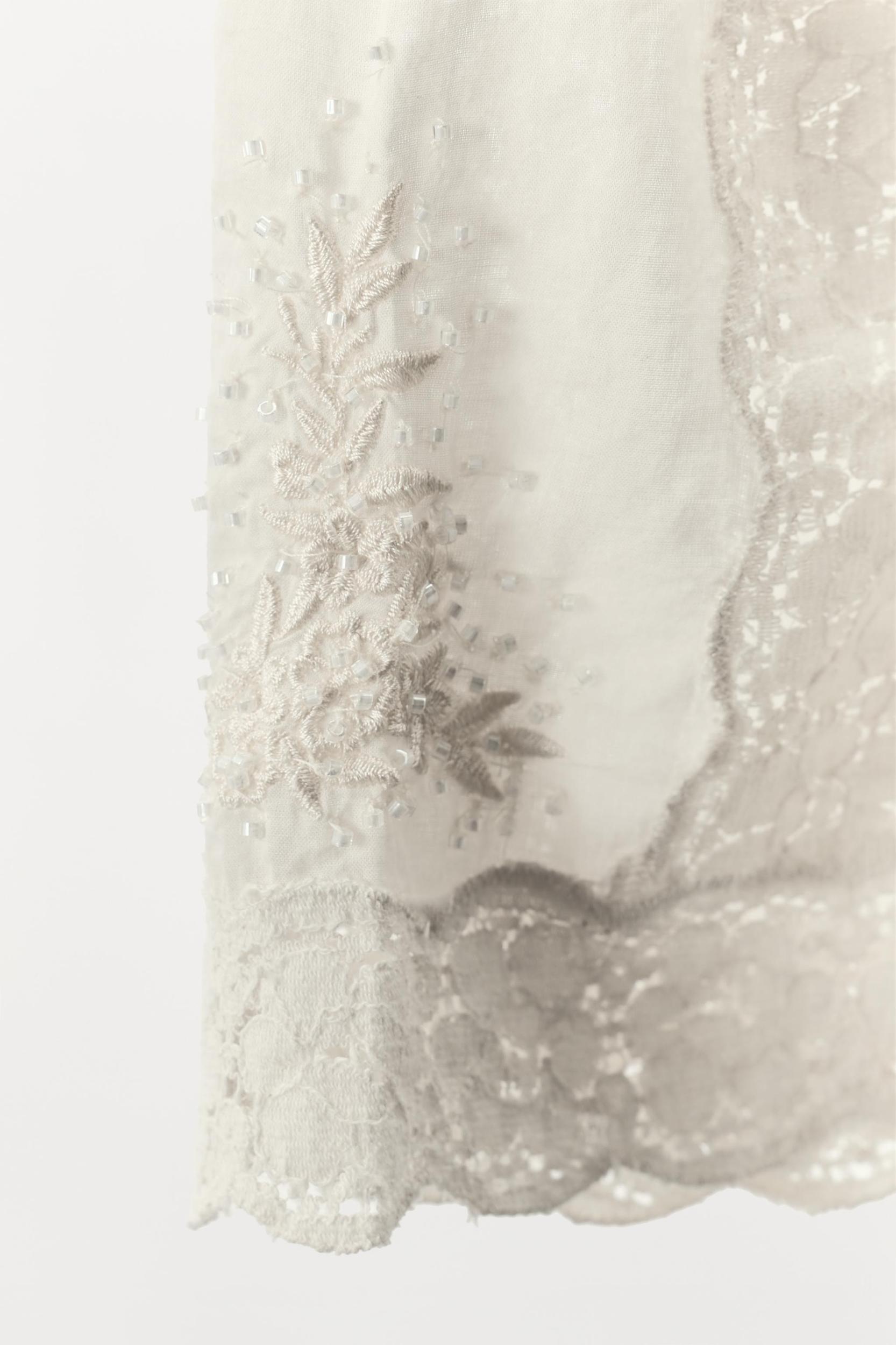 EMBROIDERED BEADED SHORTS Product Image