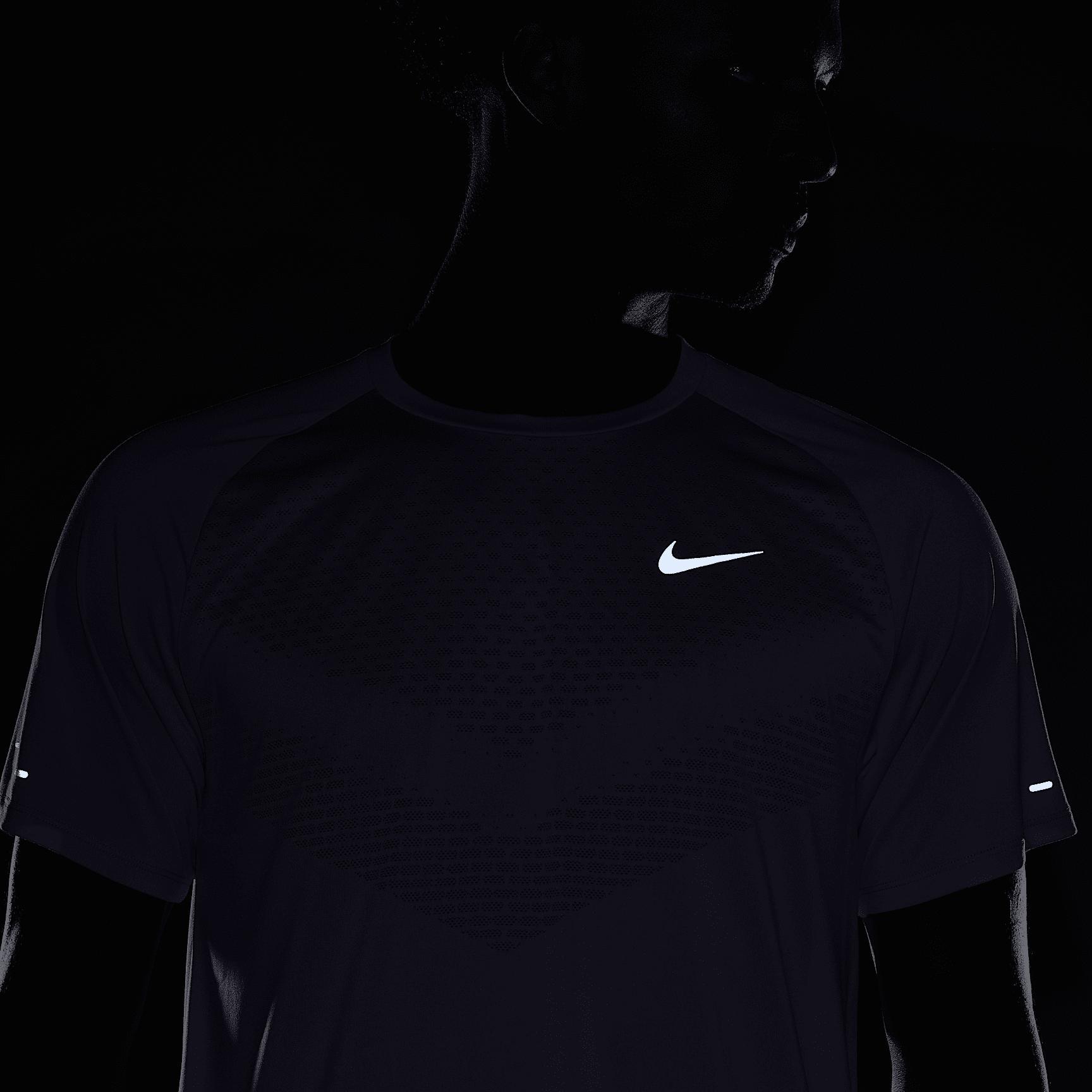 Nike Stride Men's Dri-FIT ADV Short-Sleeve Running Top Product Image
