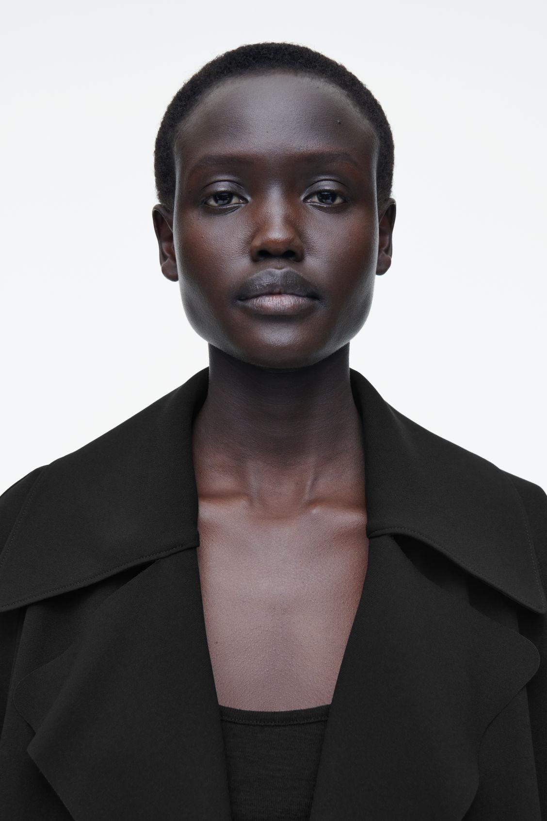 FLUID CREPE BLAZER Product Image