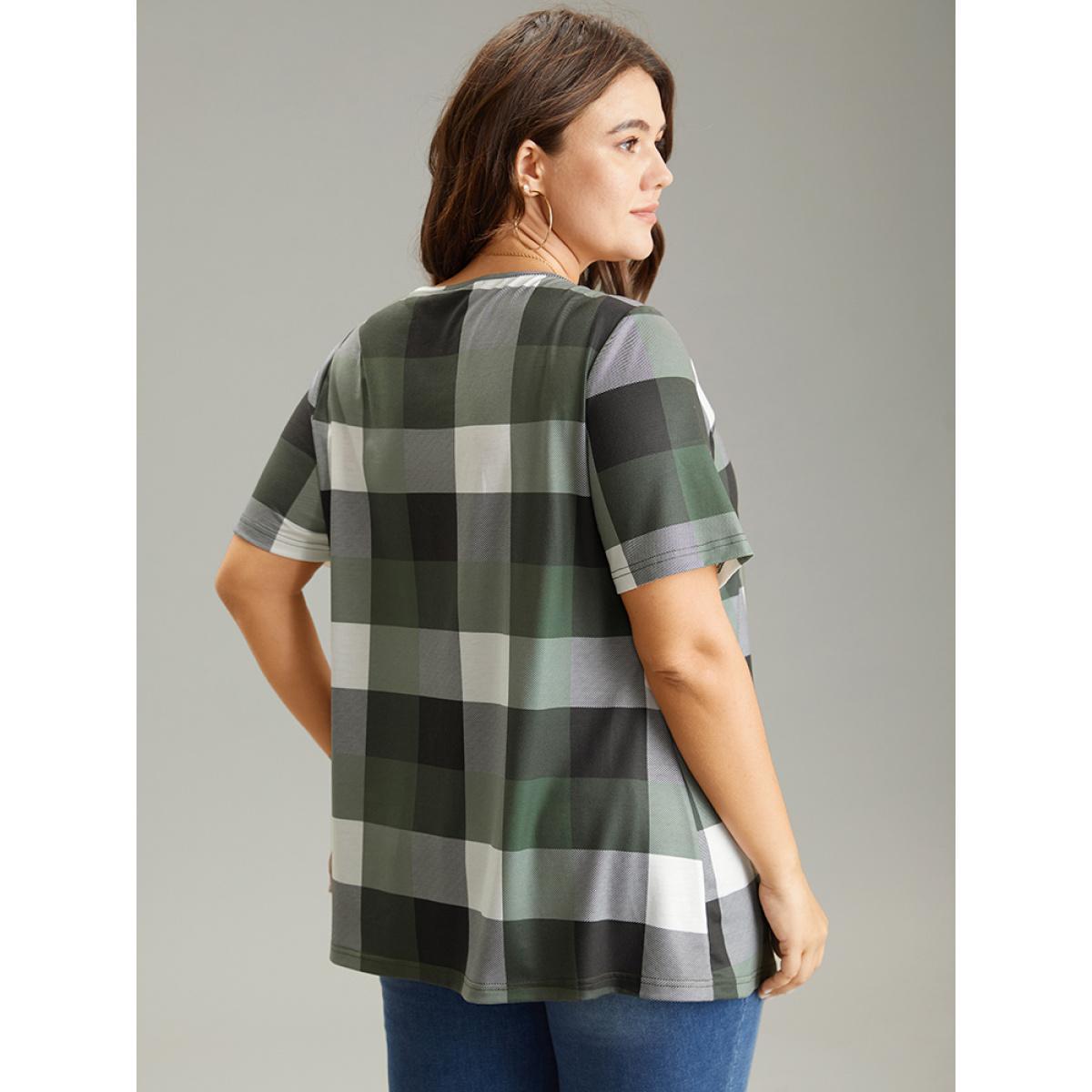 Plus Size Plaid Round Neck Gathered T-shirt Green Women Casual Gathered Plaid Round Neck Everyday T-shirts BloomChic 14-16/1X Product Image