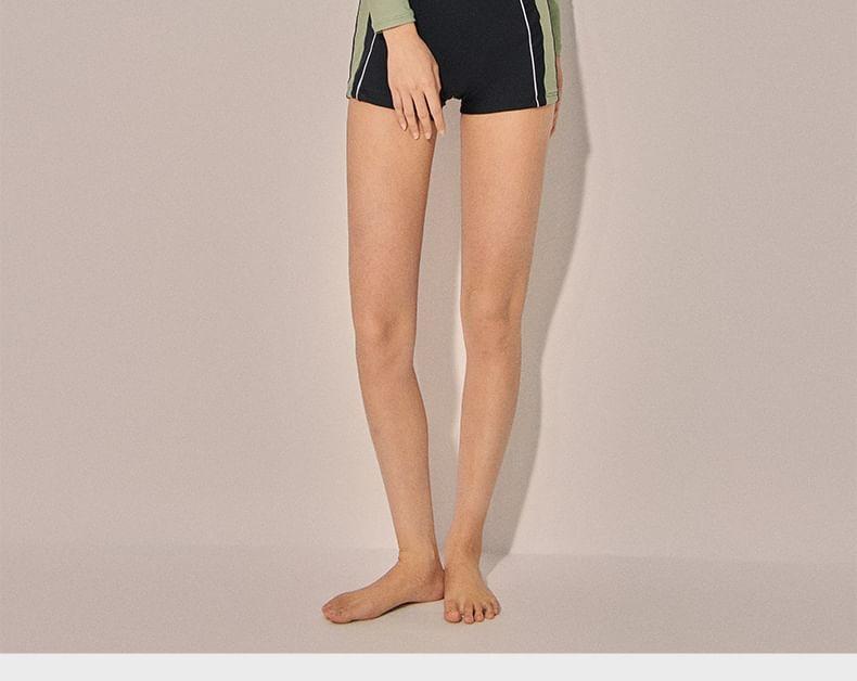 Long-Sleeve Lettering Striped Swimsuit Product Image