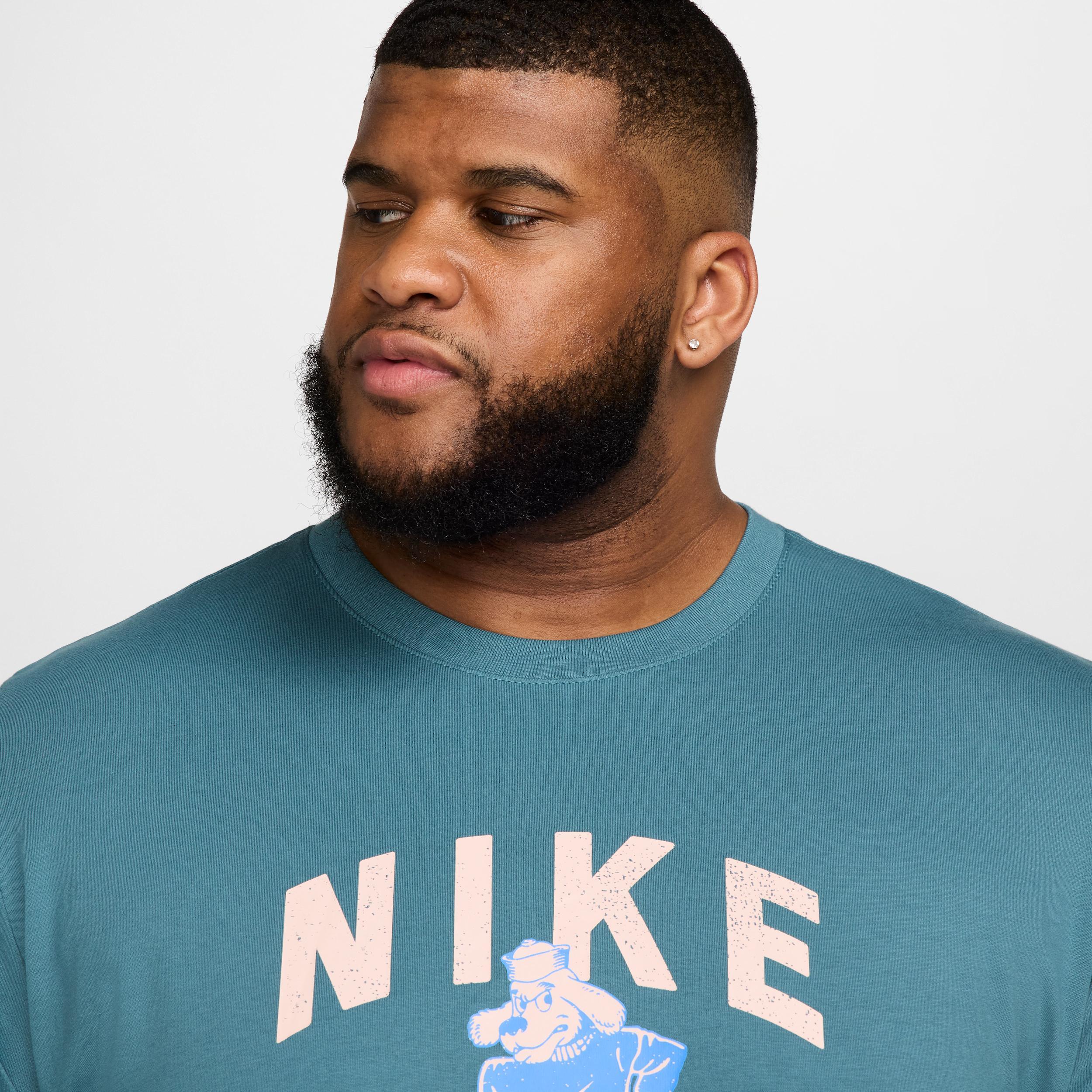 Nike Men's Fitness T-Shirt Product Image