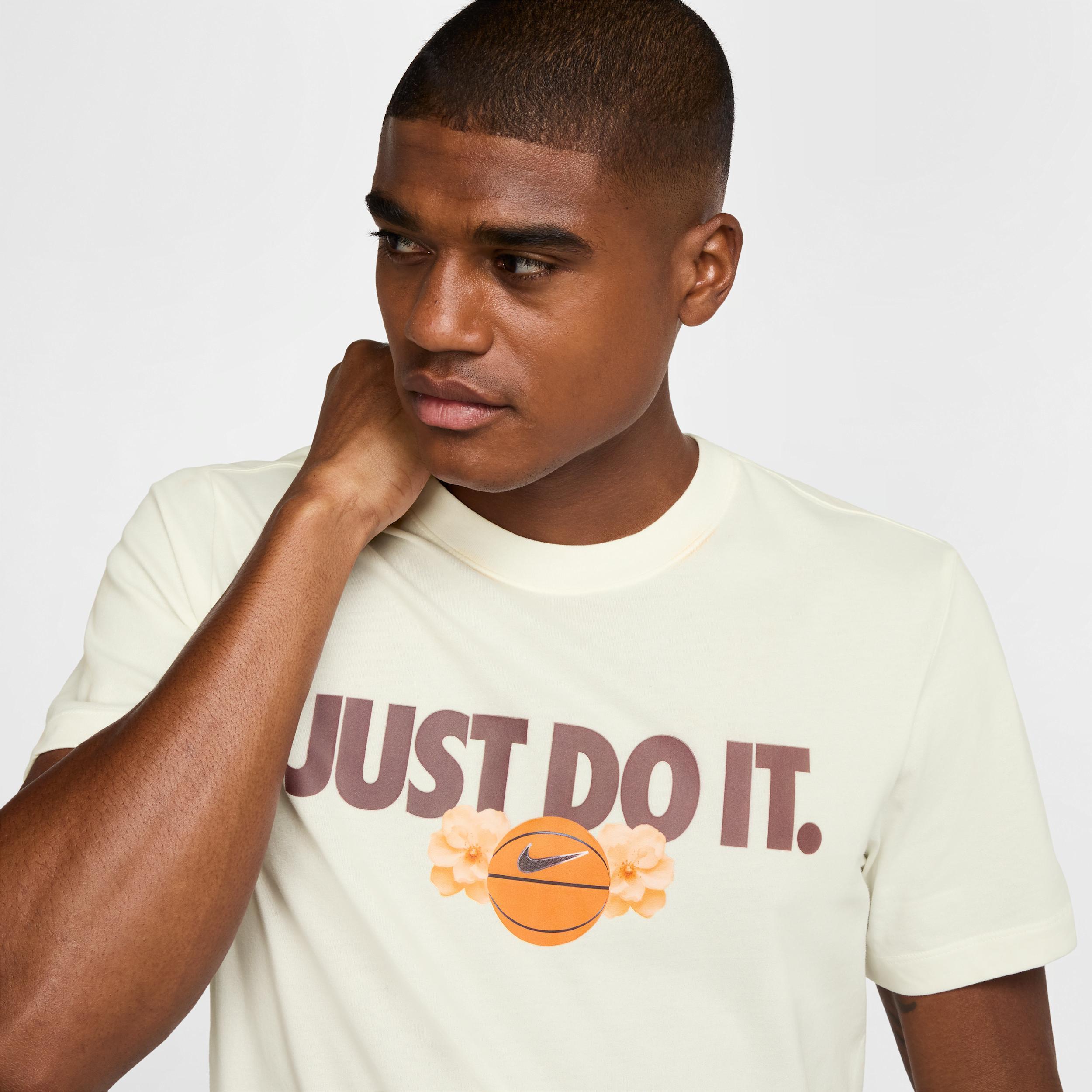 Nike Men's Dri-FIT Basketball T-Shirt Product Image