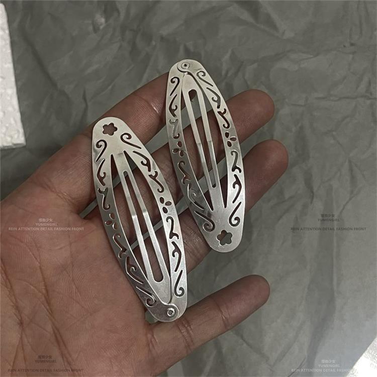 Cutout Alloy Hair Clip Product Image