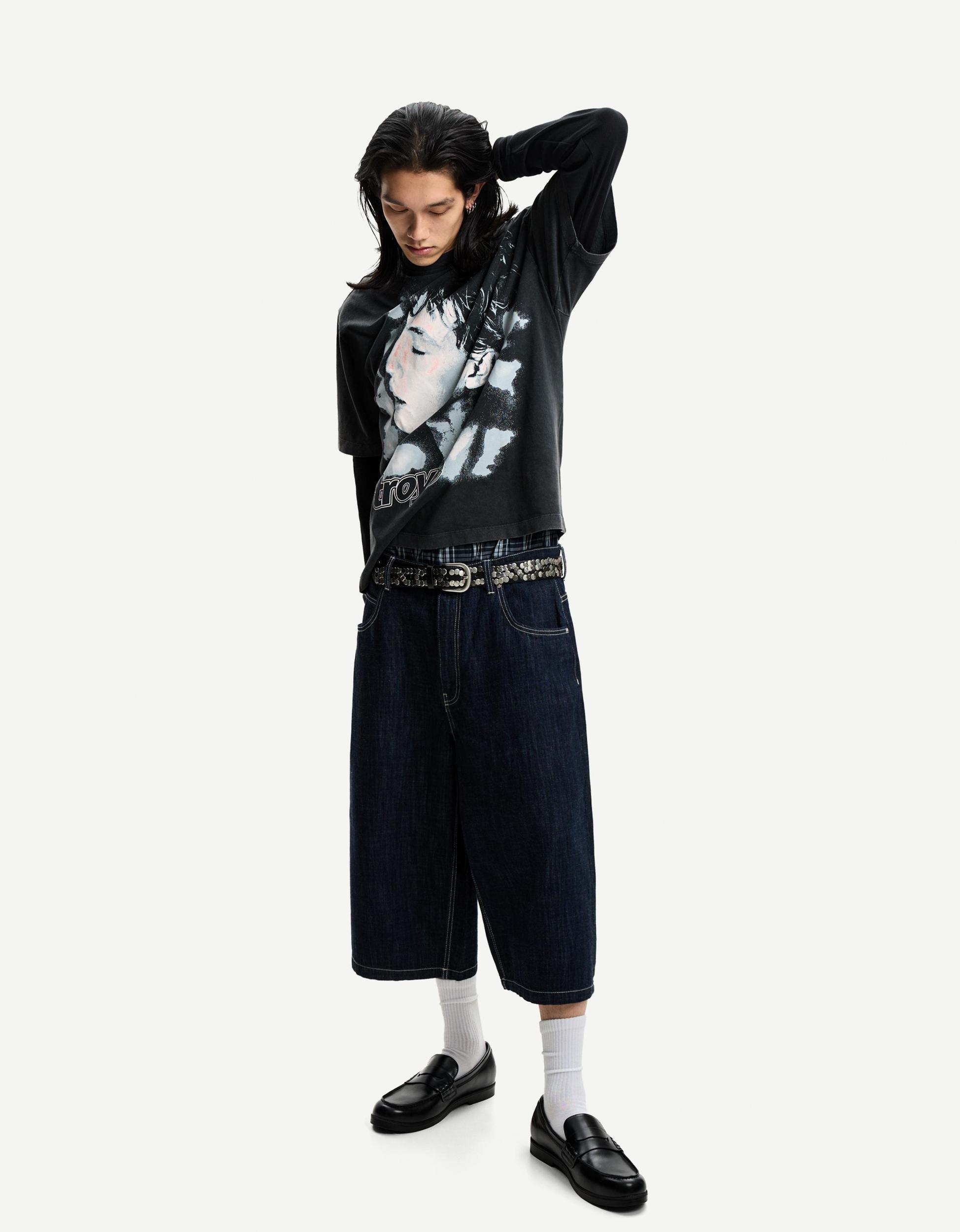Super baggy denim Bermuda jorts Product Image