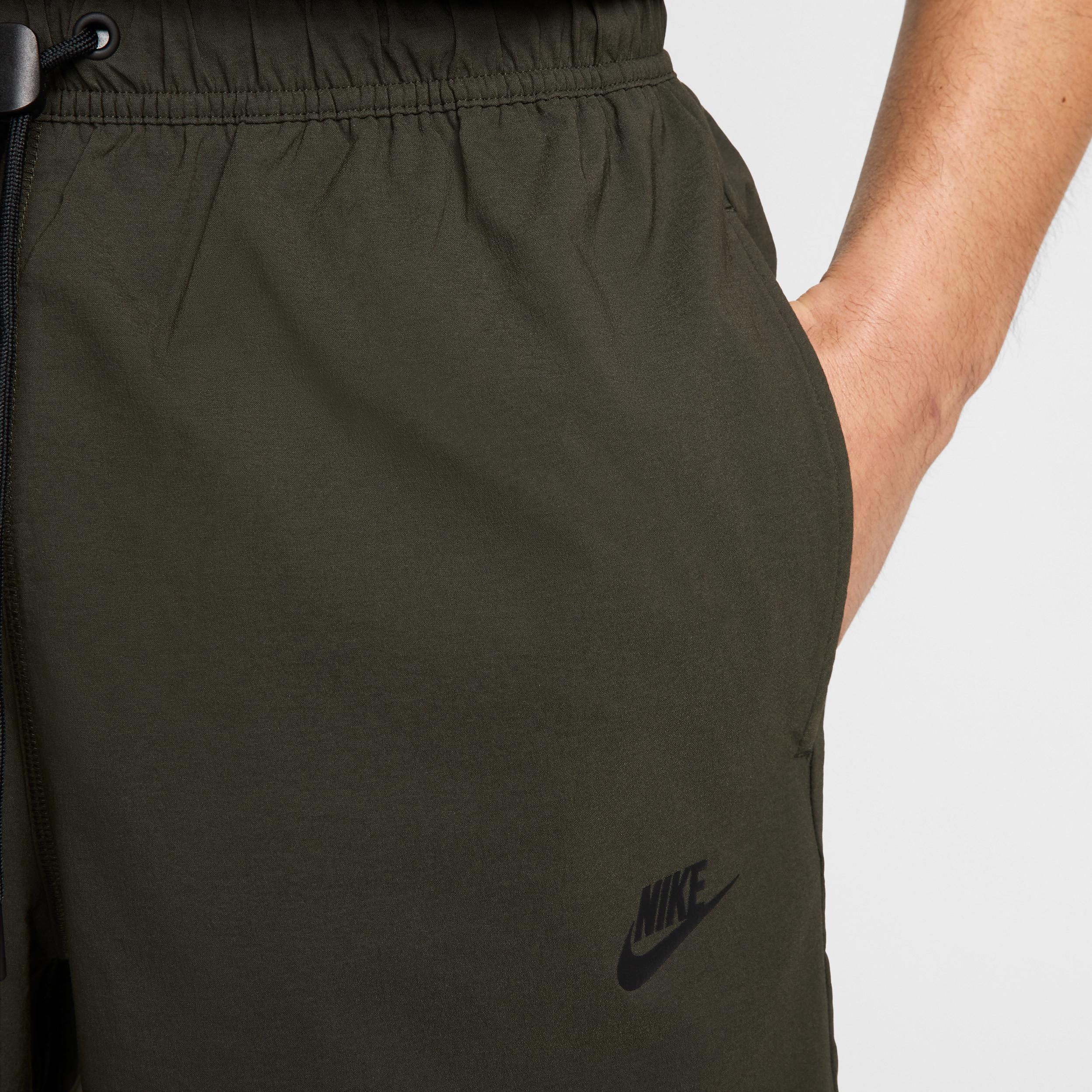 Nike Men's Tech Woven Shorts Product Image